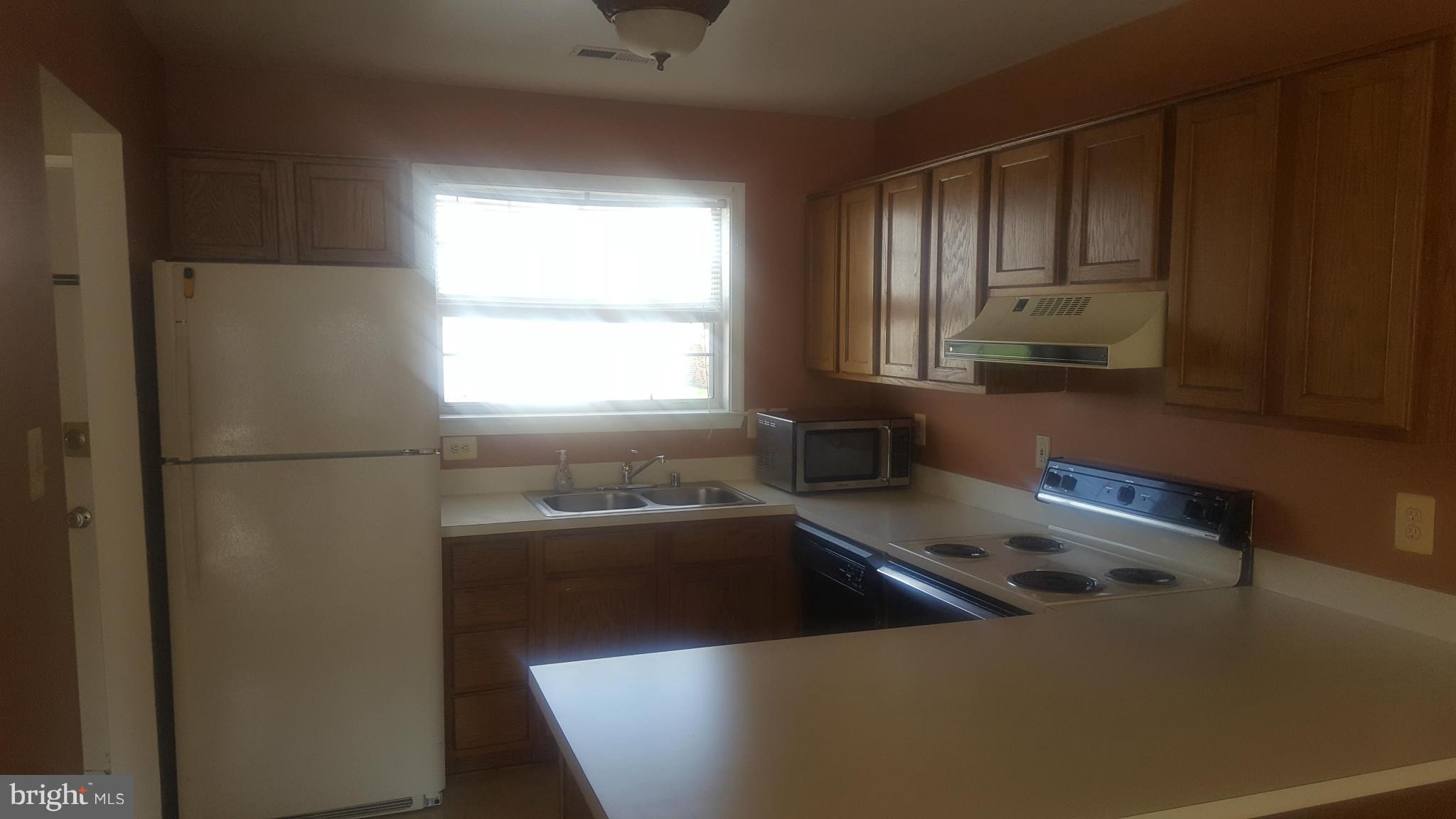 SUNNINGDALE MEADOWS - Residential