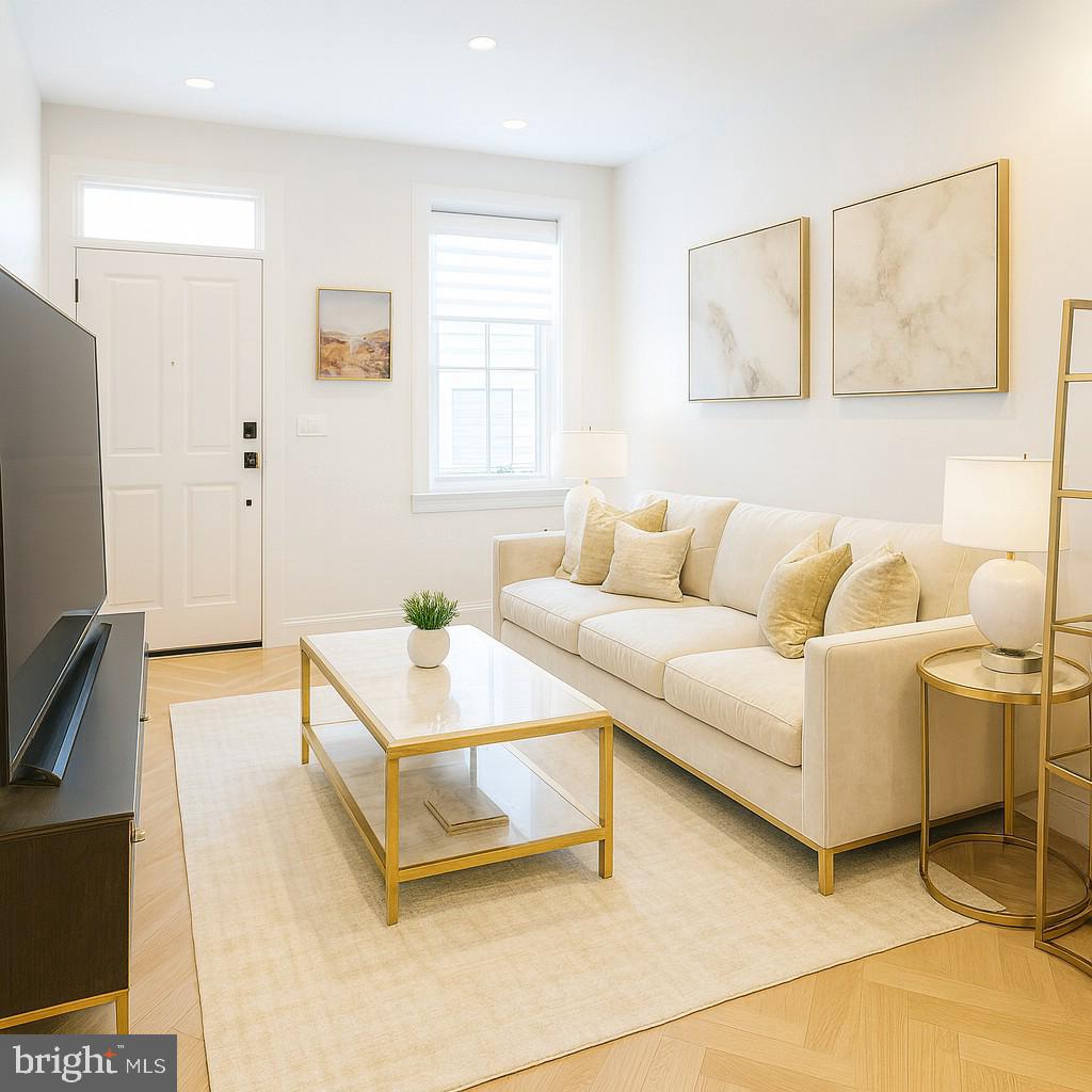 513 S COLLINGTON AVENUE