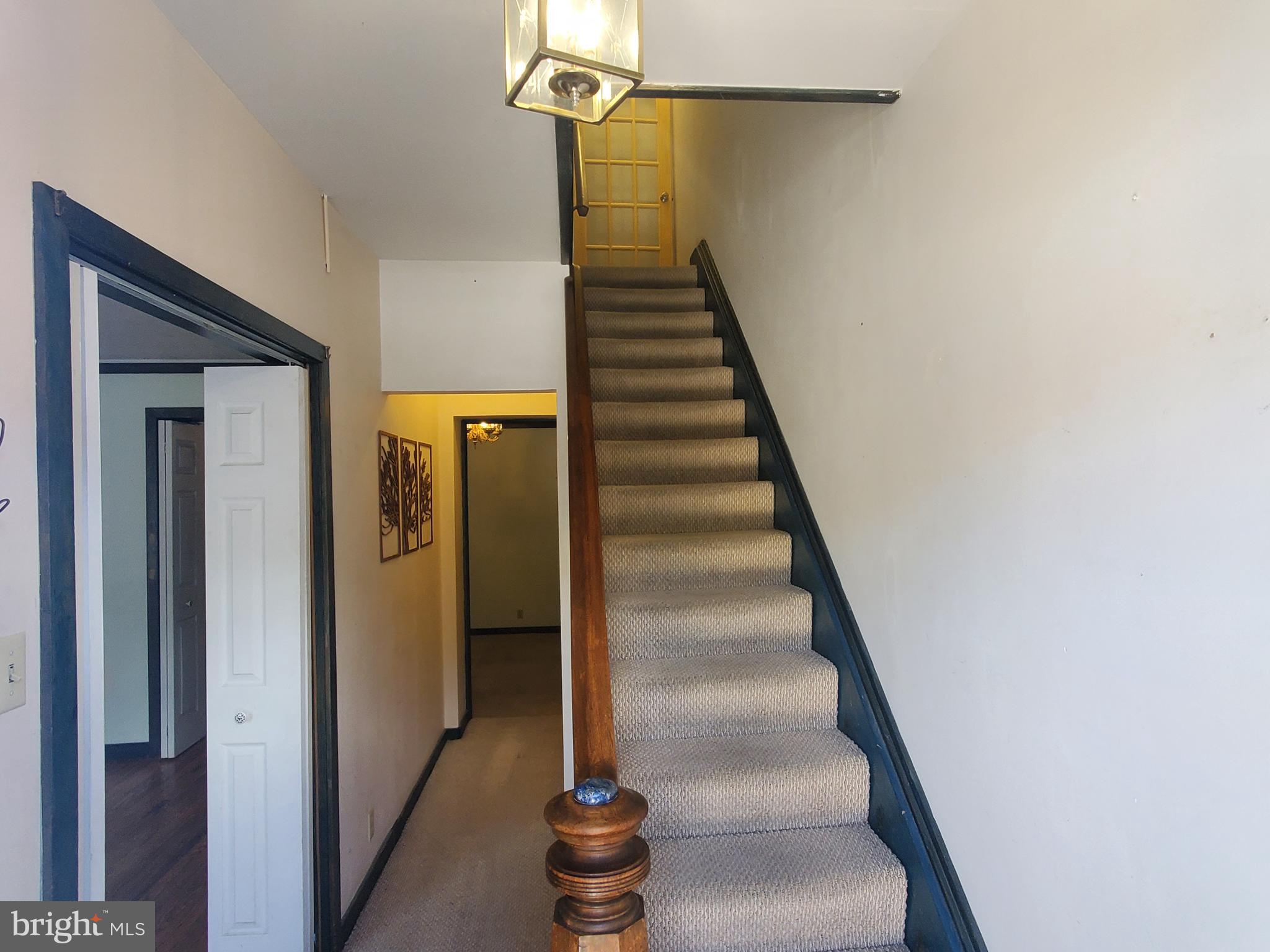 15 S PERSHING AVENUE