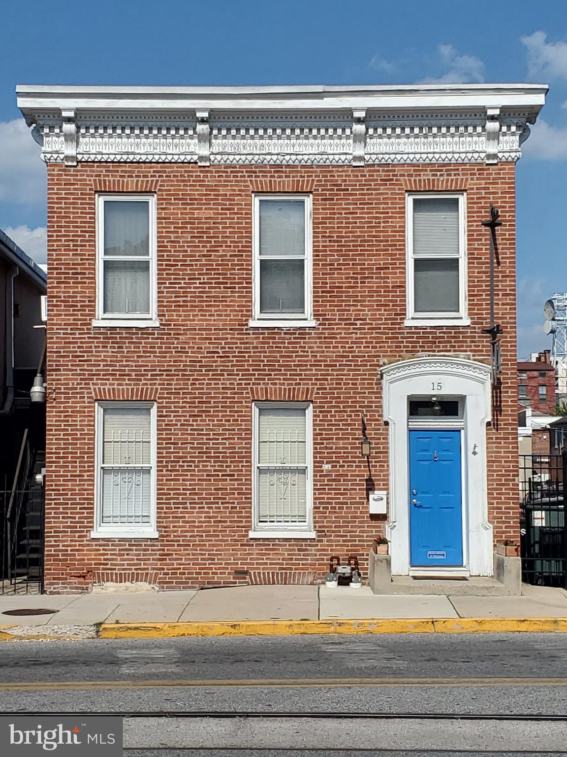 15 S PERSHING AVENUE