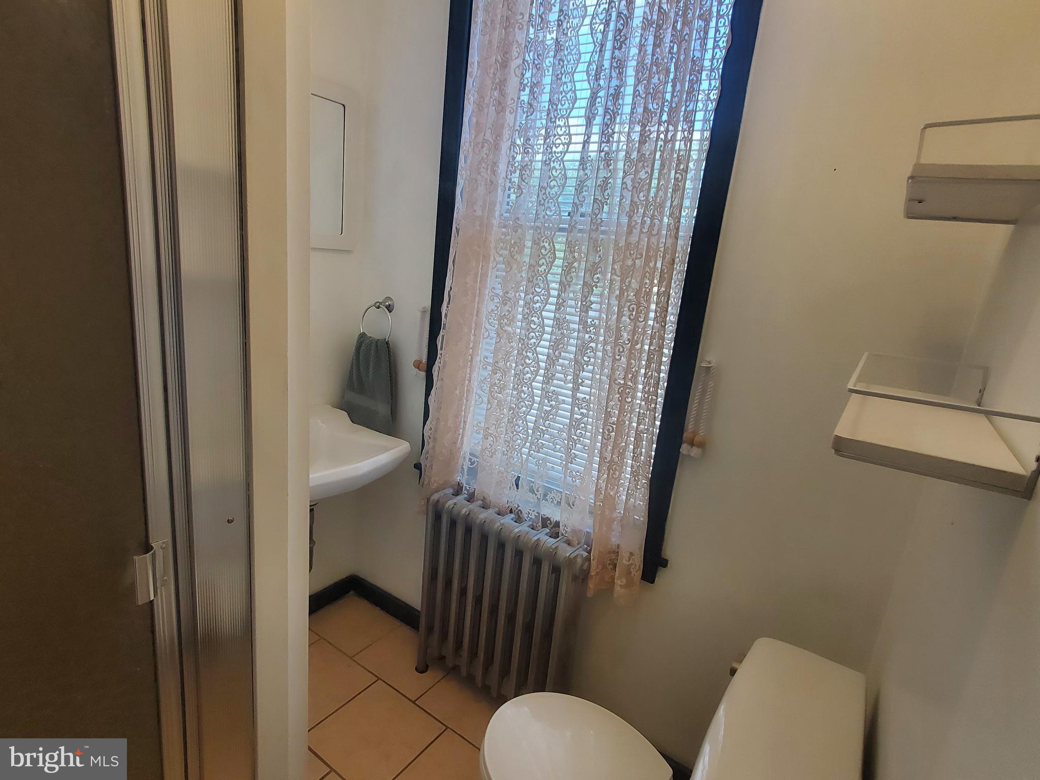 15 S PERSHING AVENUE
