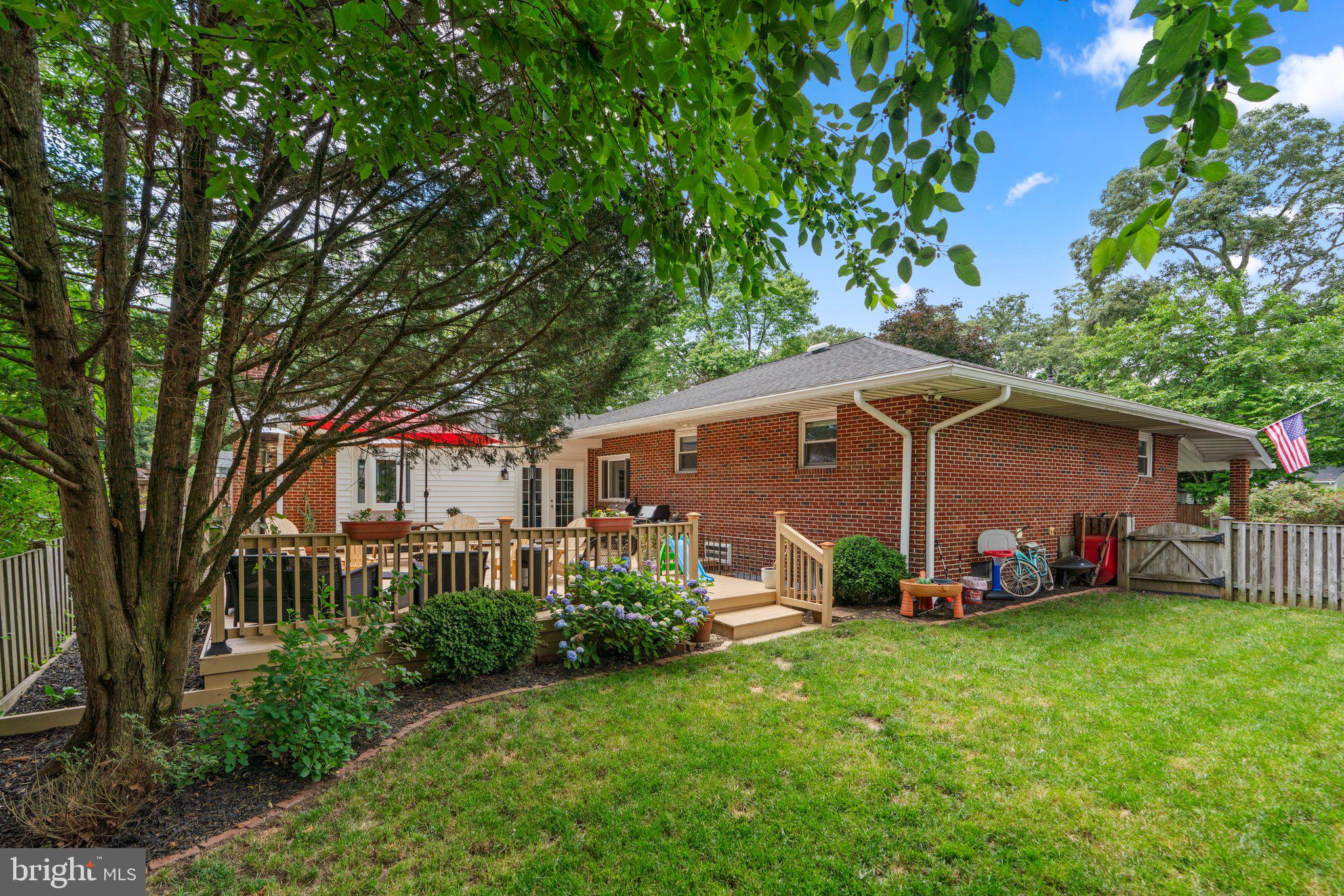 WHITNEYS LANDING - Residential