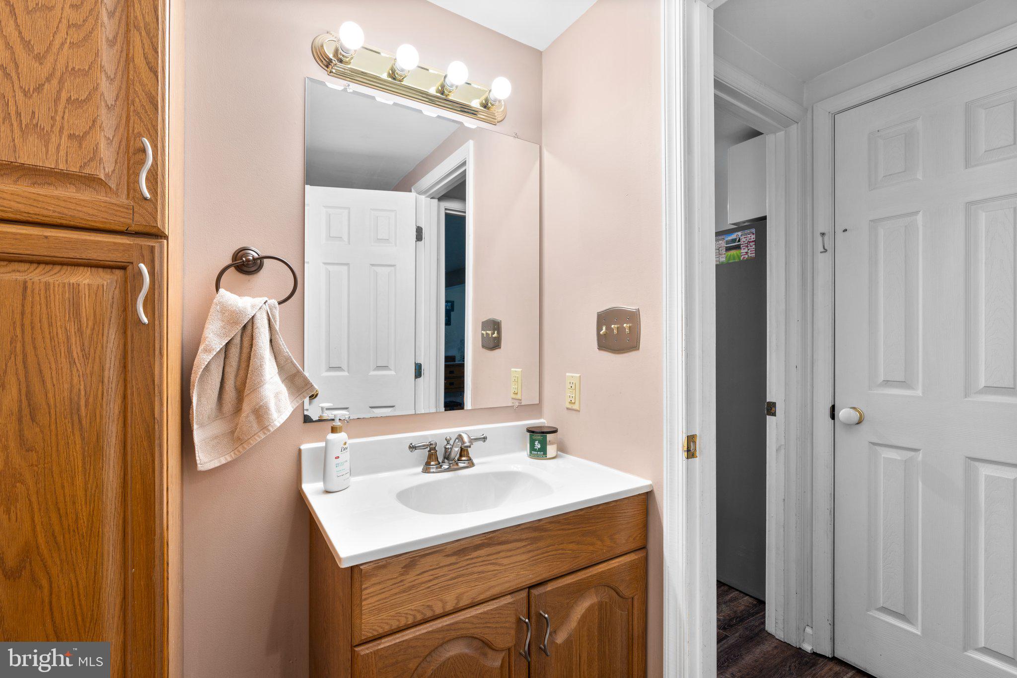 WHITNEYS LANDING - Residential