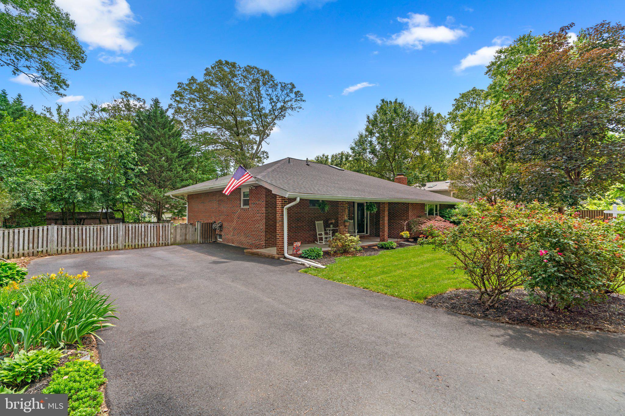 WHITNEYS LANDING - Residential