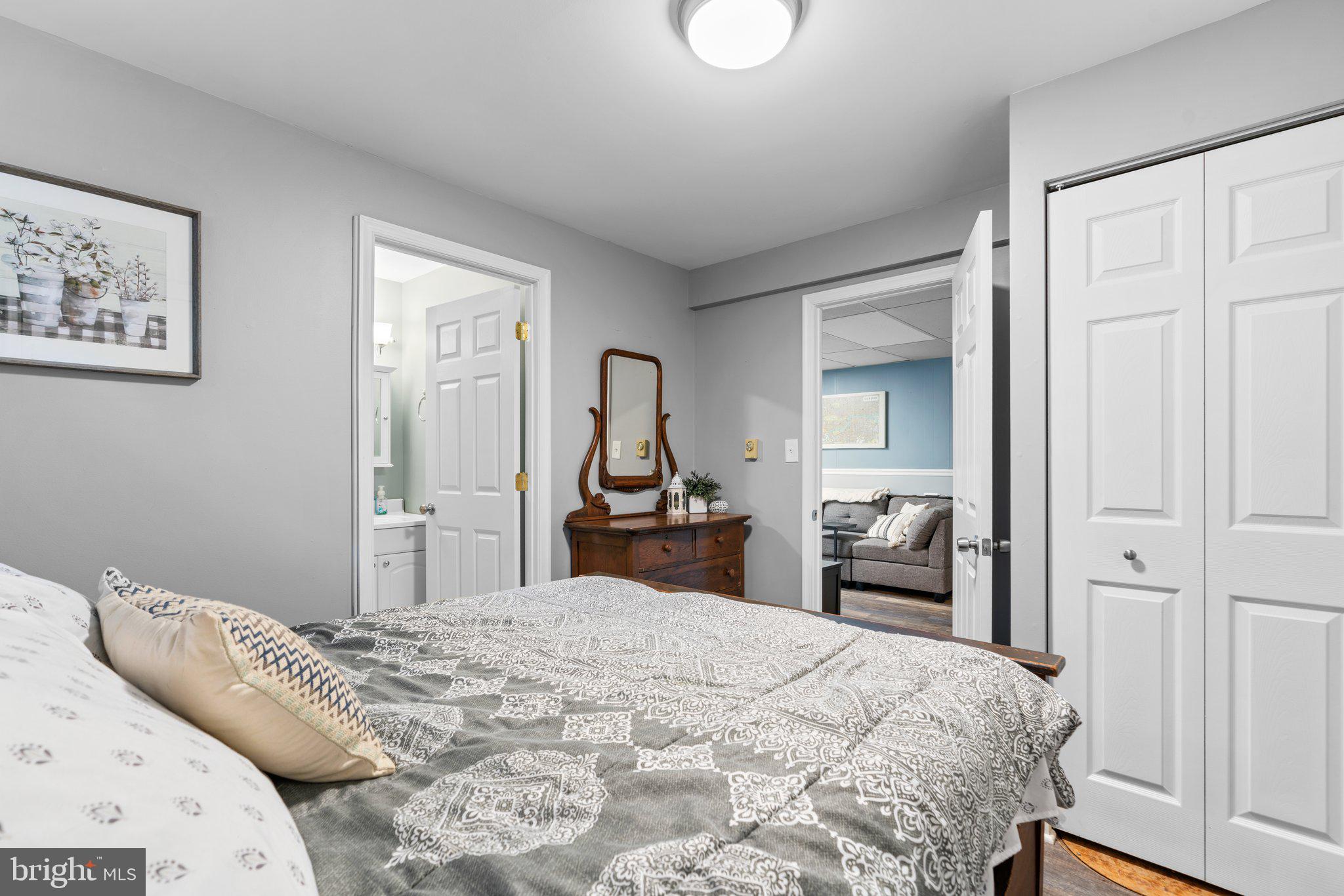 WHITNEYS LANDING - Residential