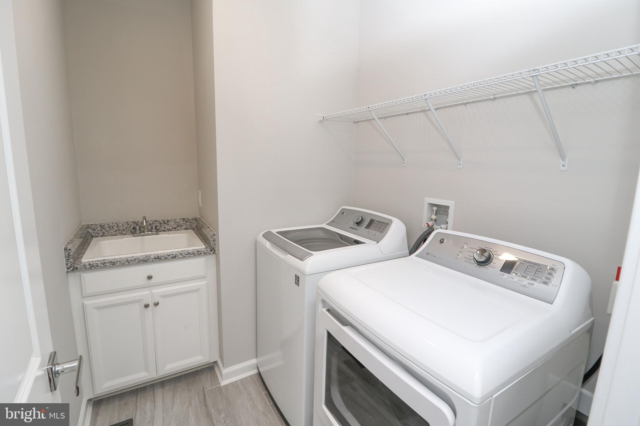 ONE LOUDOUN - Residential Lease