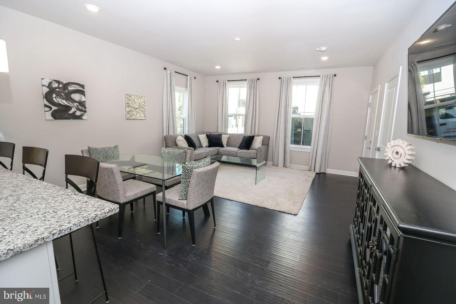 ONE LOUDOUN - Residential Lease