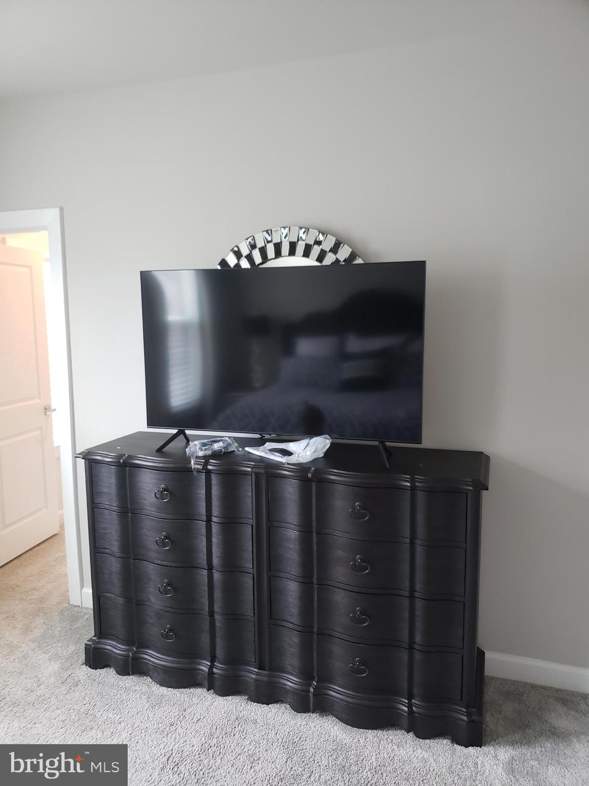 ONE LOUDOUN - Residential Lease