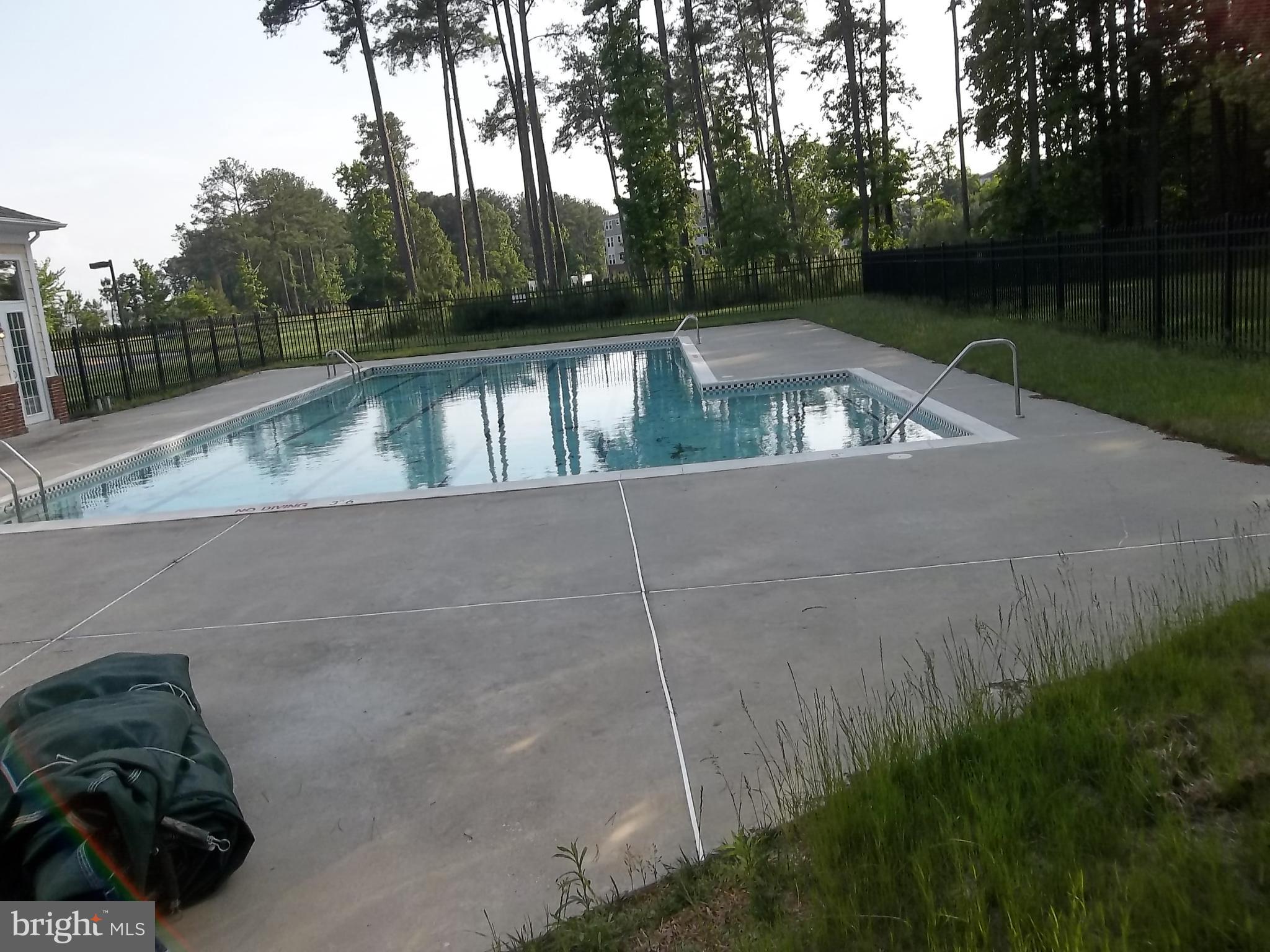 OYSTER BAY CONDOMINIUMS - Residential Lease