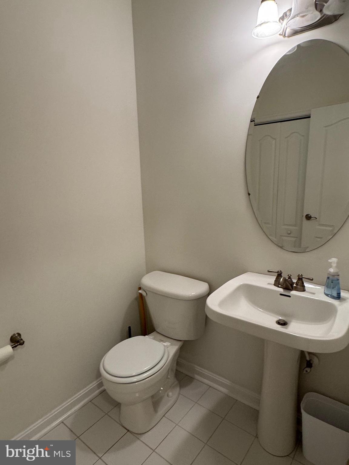 OYSTER BAY CONDOMINIUMS - Residential Lease