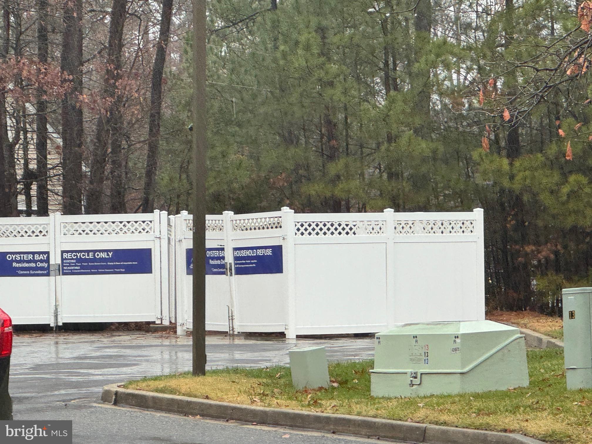 OYSTER BAY CONDOMINIUMS - Residential Lease