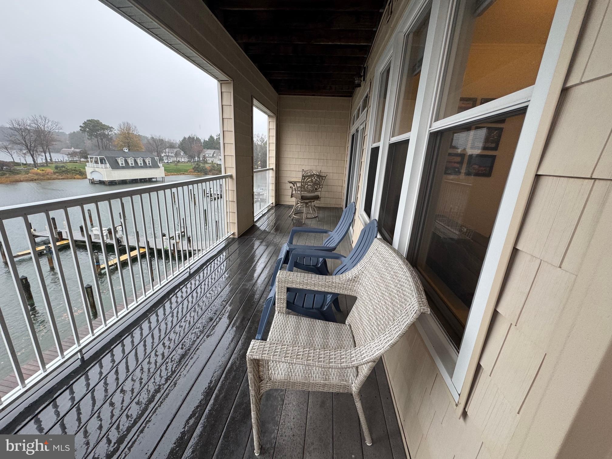 OYSTER BAY CONDOMINIUMS - Residential Lease