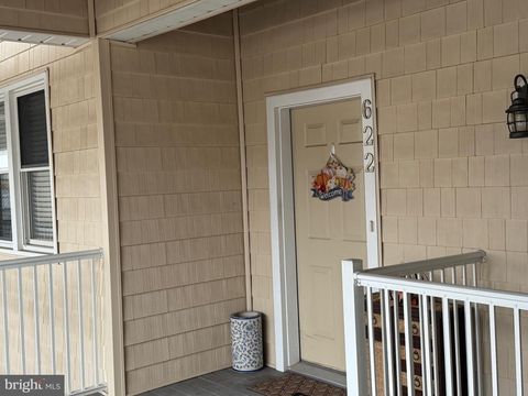 Property photo of 622 oyster bay place 302, solomons, MD 20688