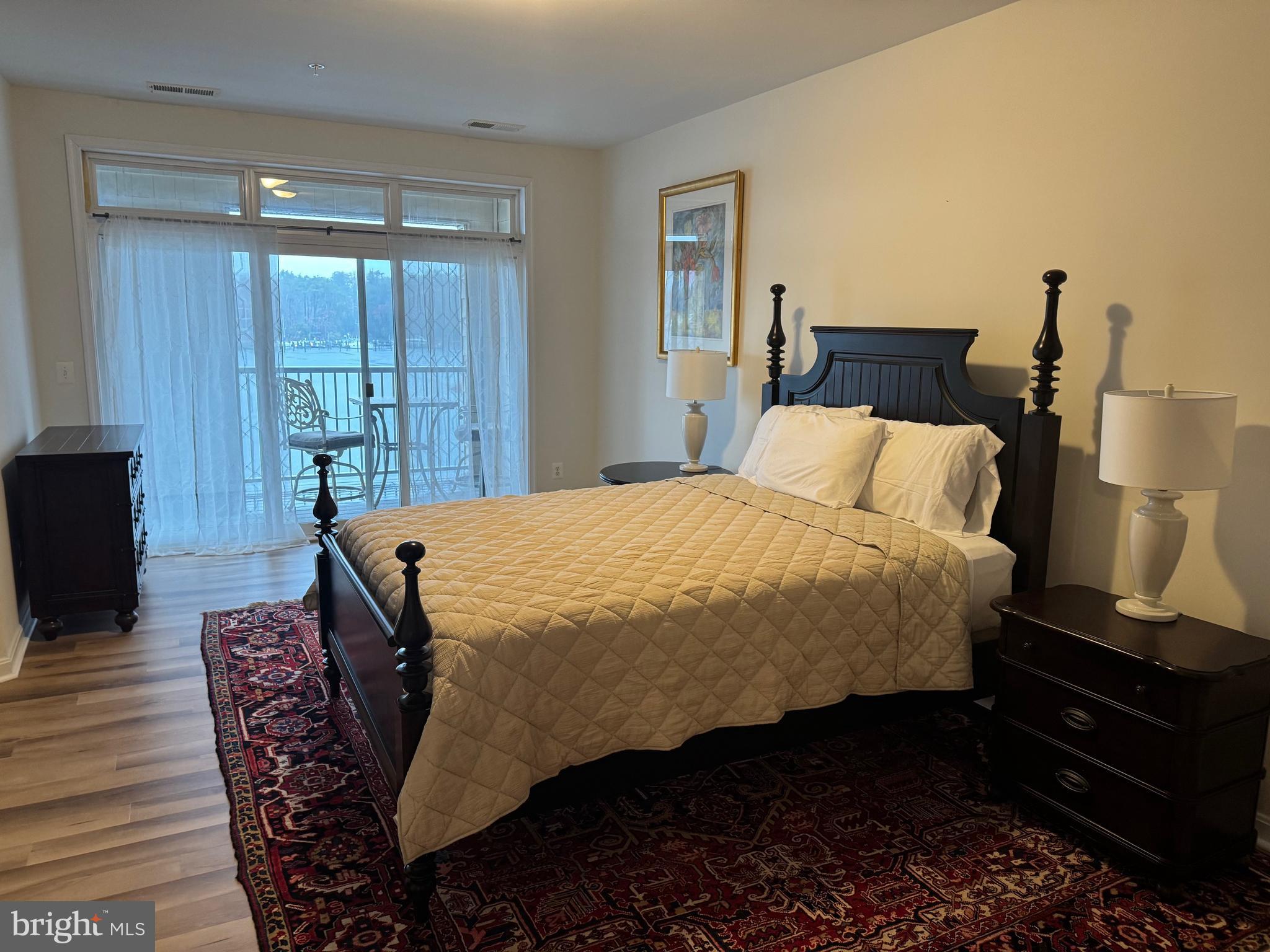 OYSTER BAY CONDOMINIUMS - Residential Lease