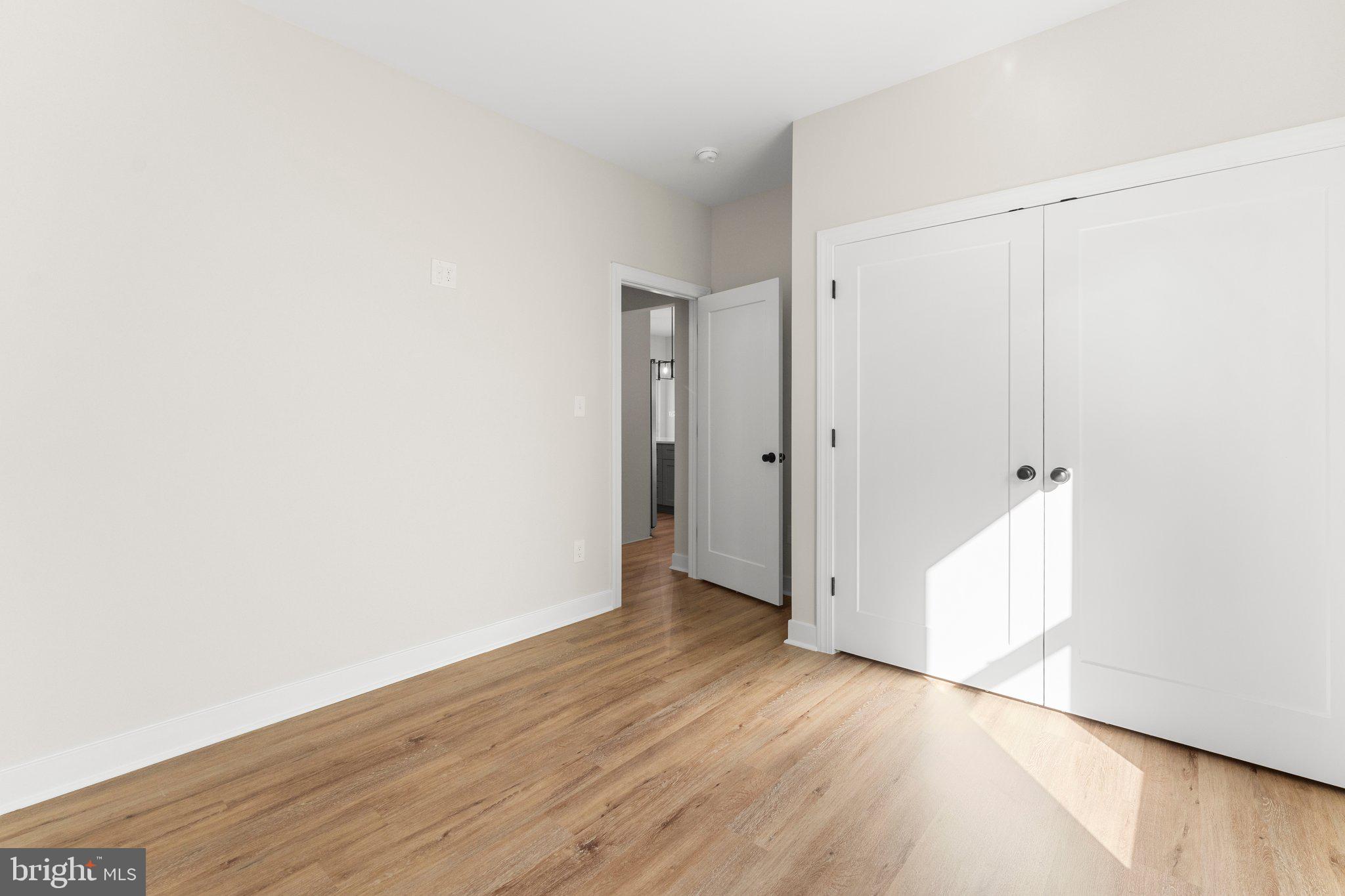 GLEBE HARBOR - Residential