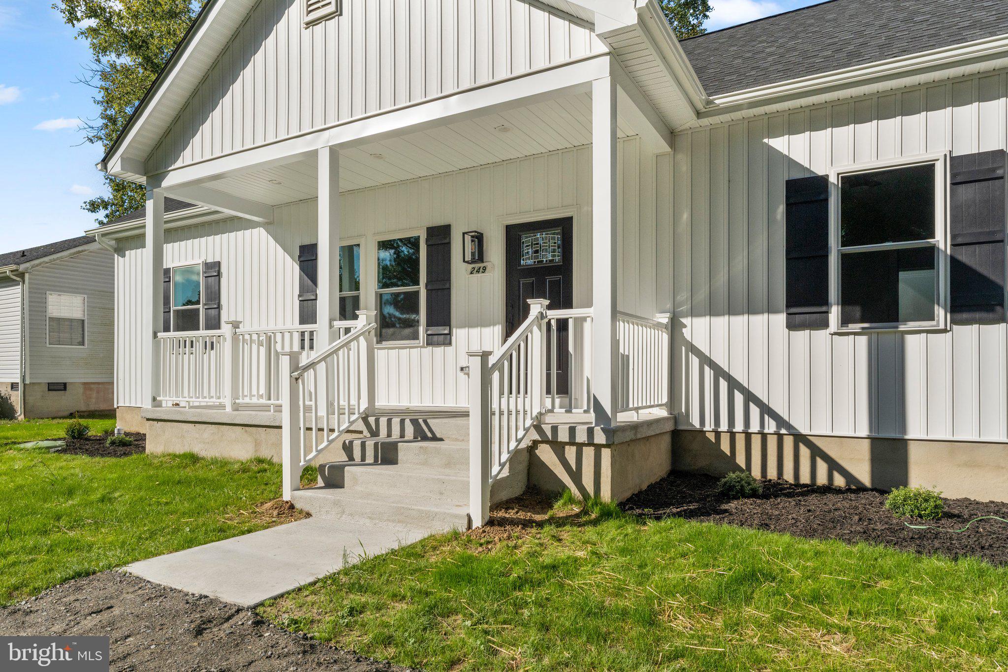 GLEBE HARBOR - Residential