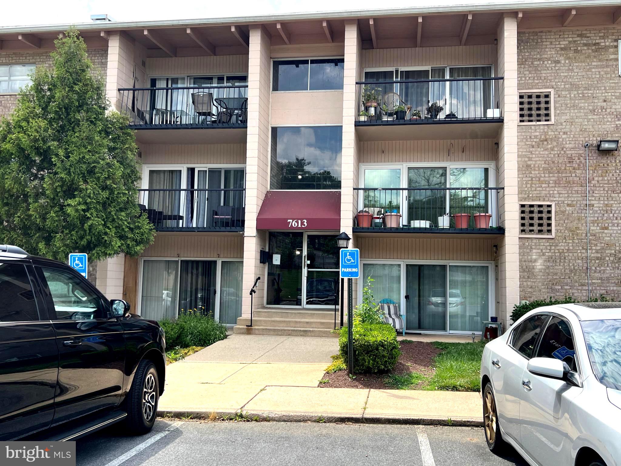 Large 2 bedroom unit close to shopping, beltway, metro and bus line. Property Shows Well. Large Patio. Rent includes water and gas!