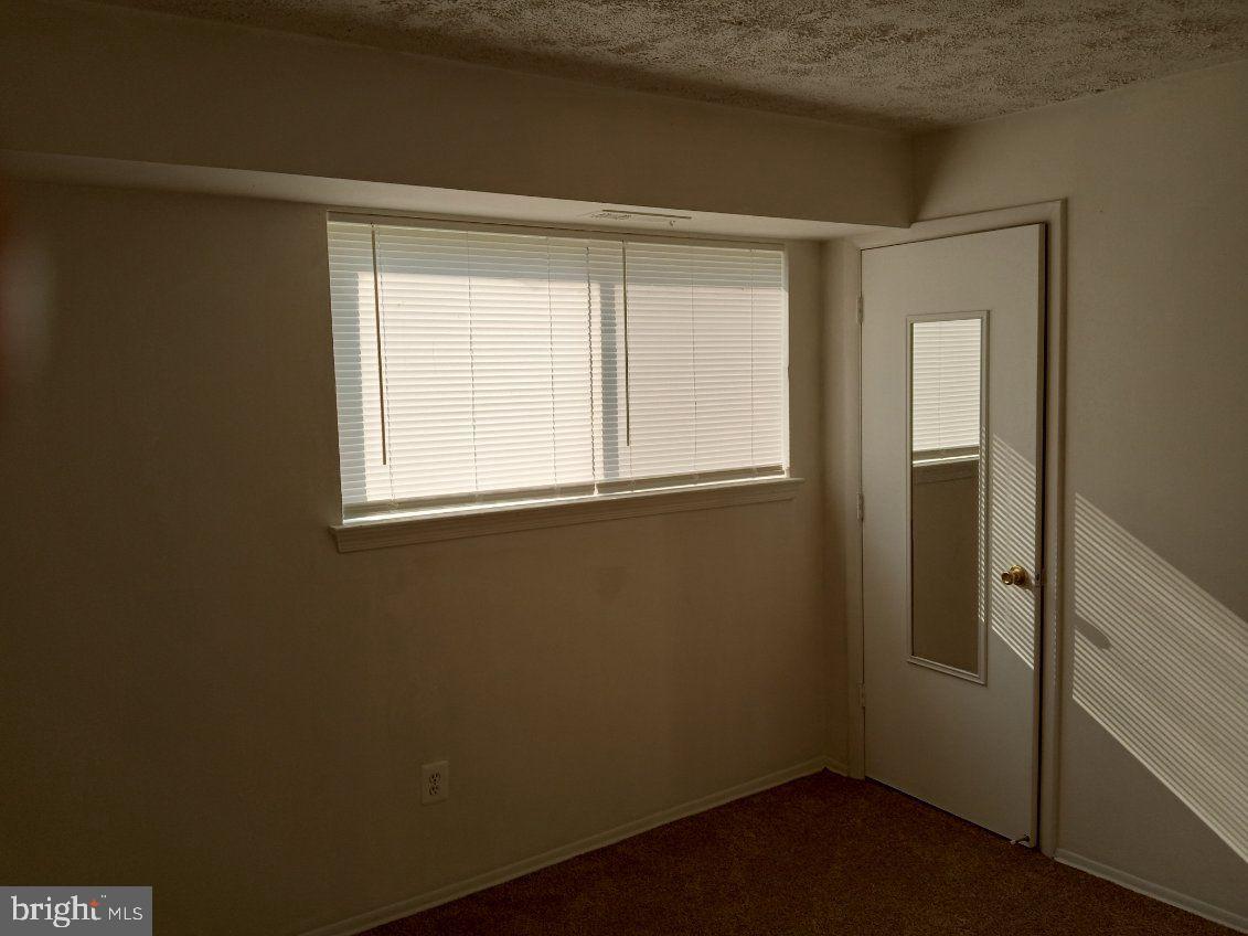 FRENCHMANS CREEK - Residential Lease