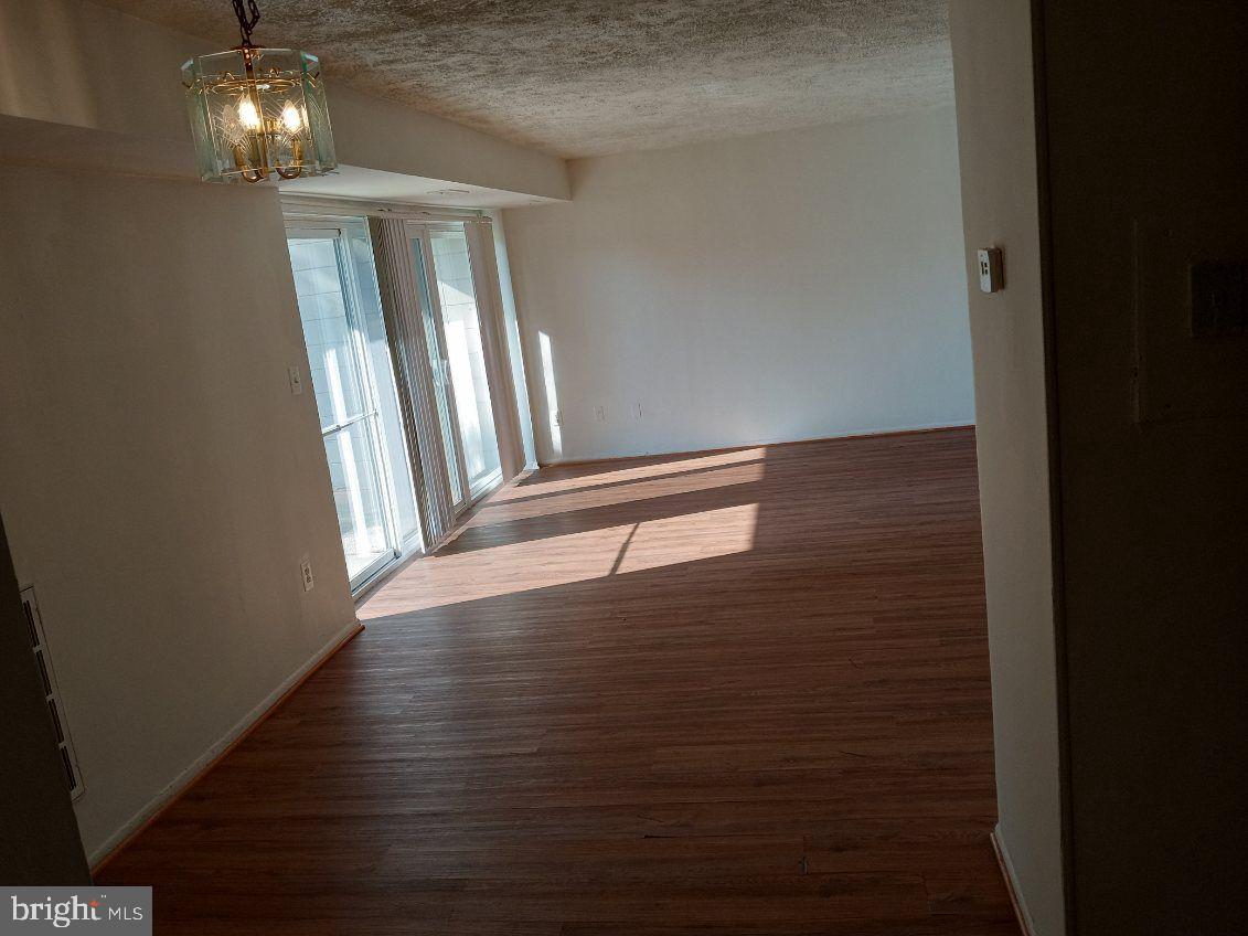 FRENCHMANS CREEK - Residential Lease