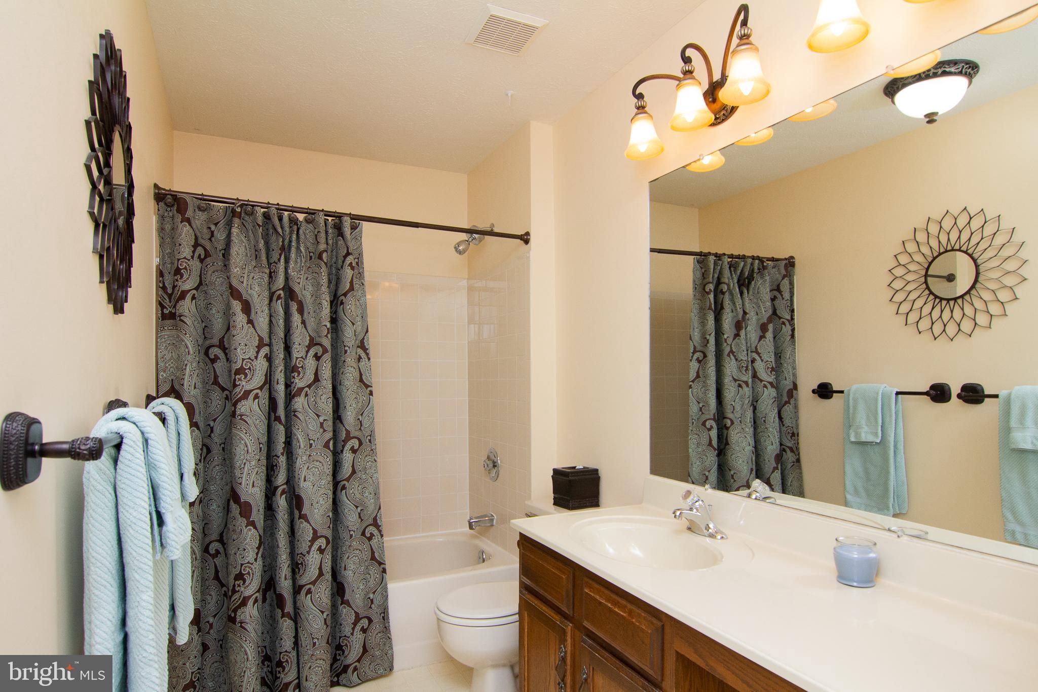 LONG MEADOW - Residential