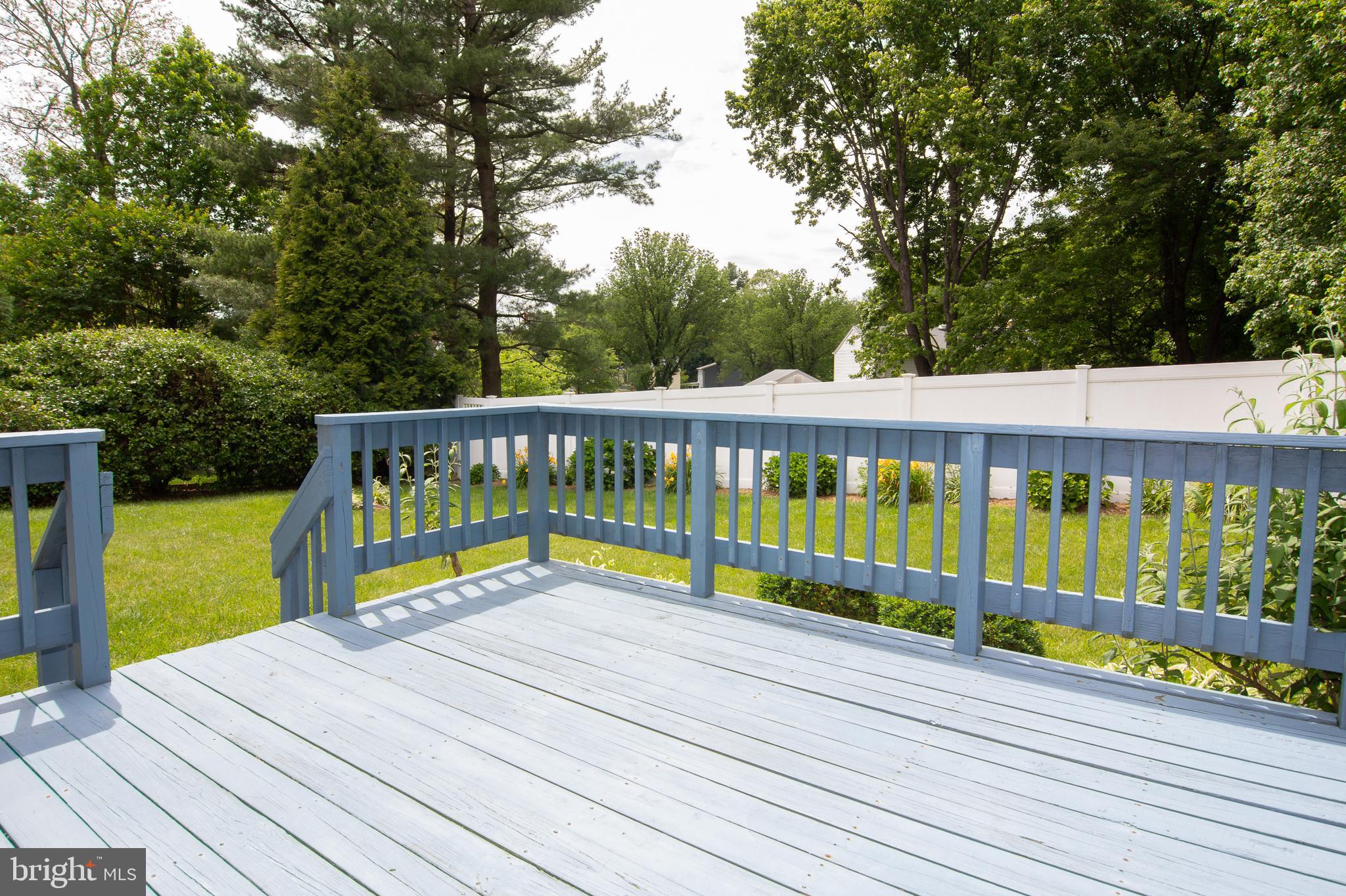 LONG MEADOW - Residential