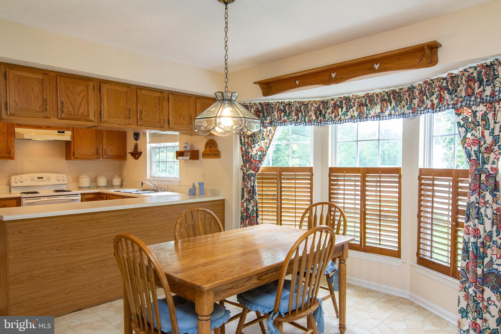 LONG MEADOW - Residential