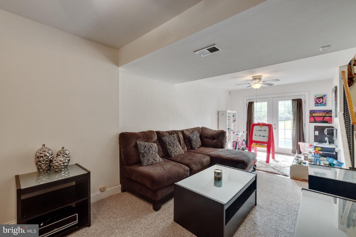 ST CHARLES - CARRINGTON - Residential