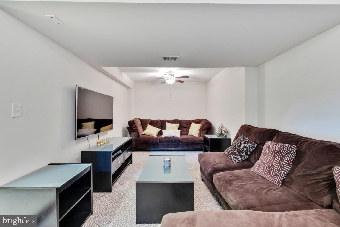 ST CHARLES - CARRINGTON - Residential