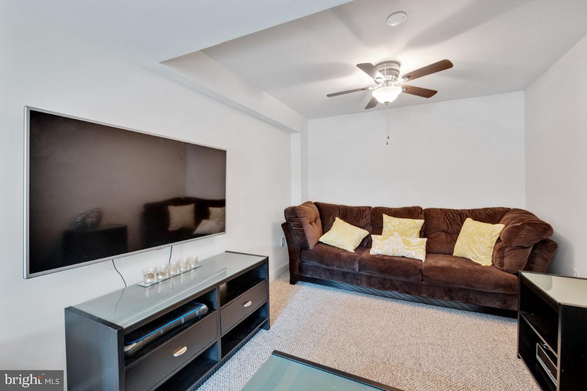 ST CHARLES - CARRINGTON - Residential