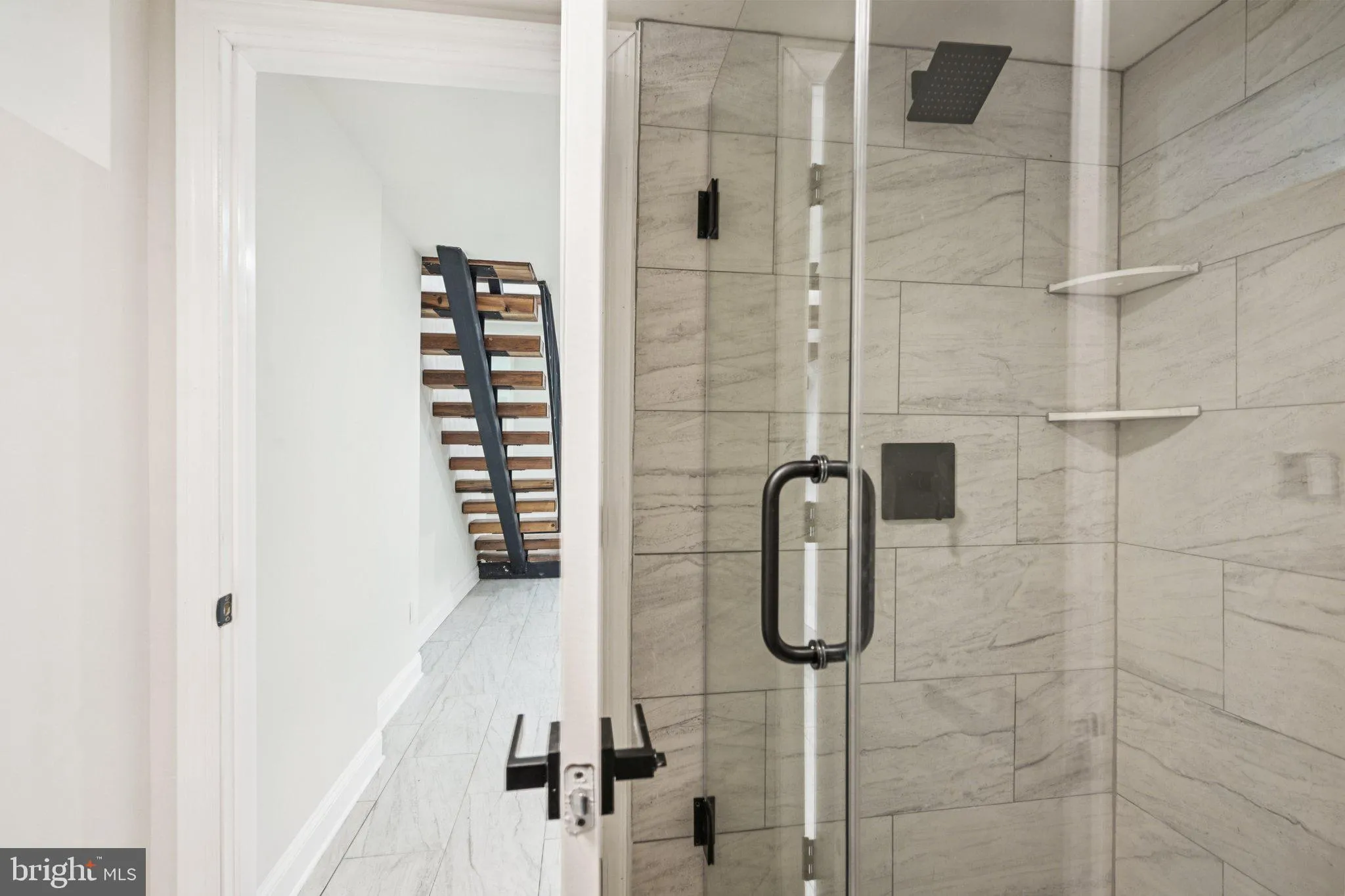 Aldan, Pennsylvania 19018, United States, 4 Bedrooms Bedrooms, ,5 BathroomsBathrooms,Residential,Active,137773