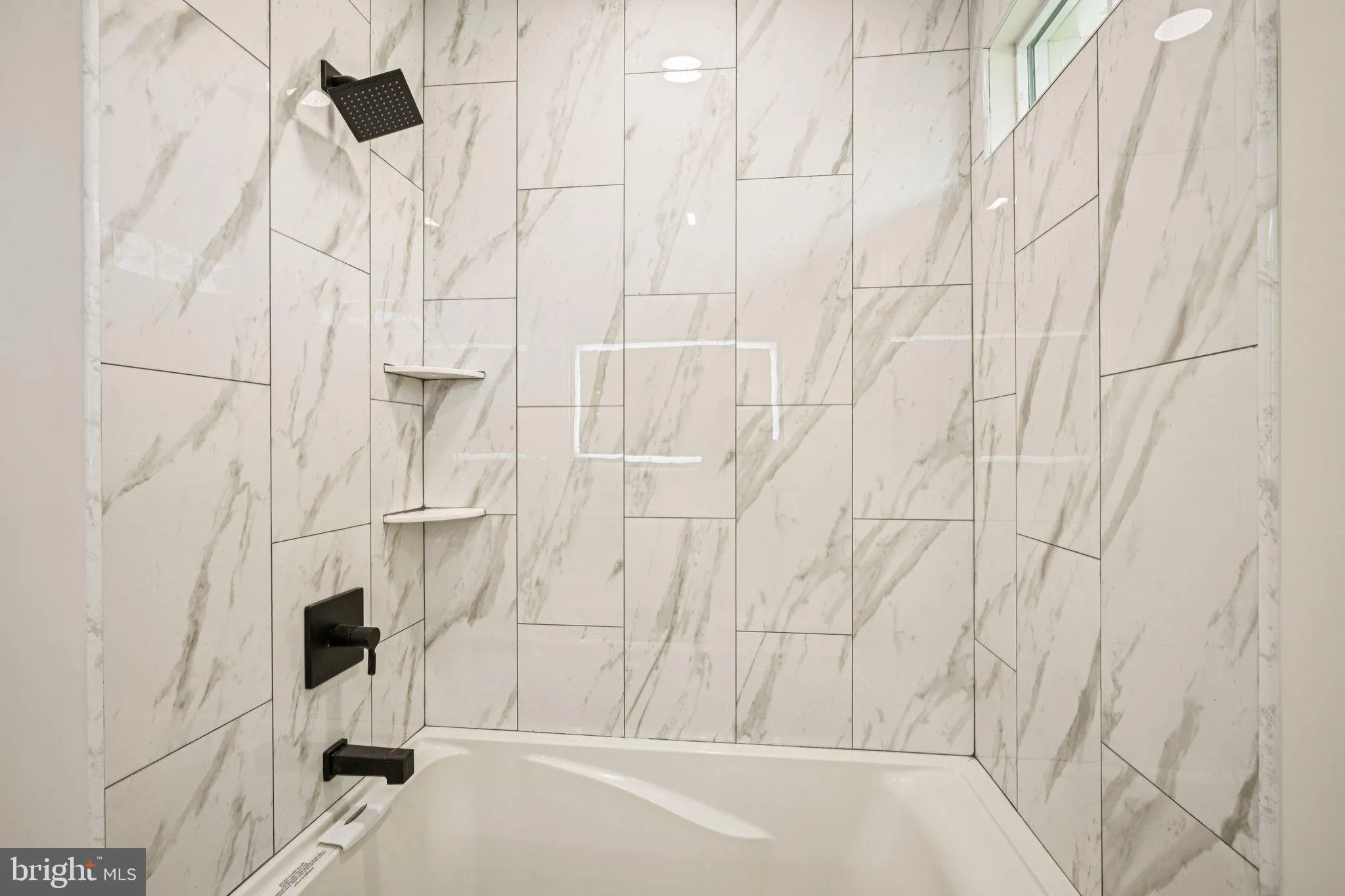 Aldan, Pennsylvania 19018, United States, 4 Bedrooms Bedrooms, ,5 BathroomsBathrooms,Residential,Active,137773