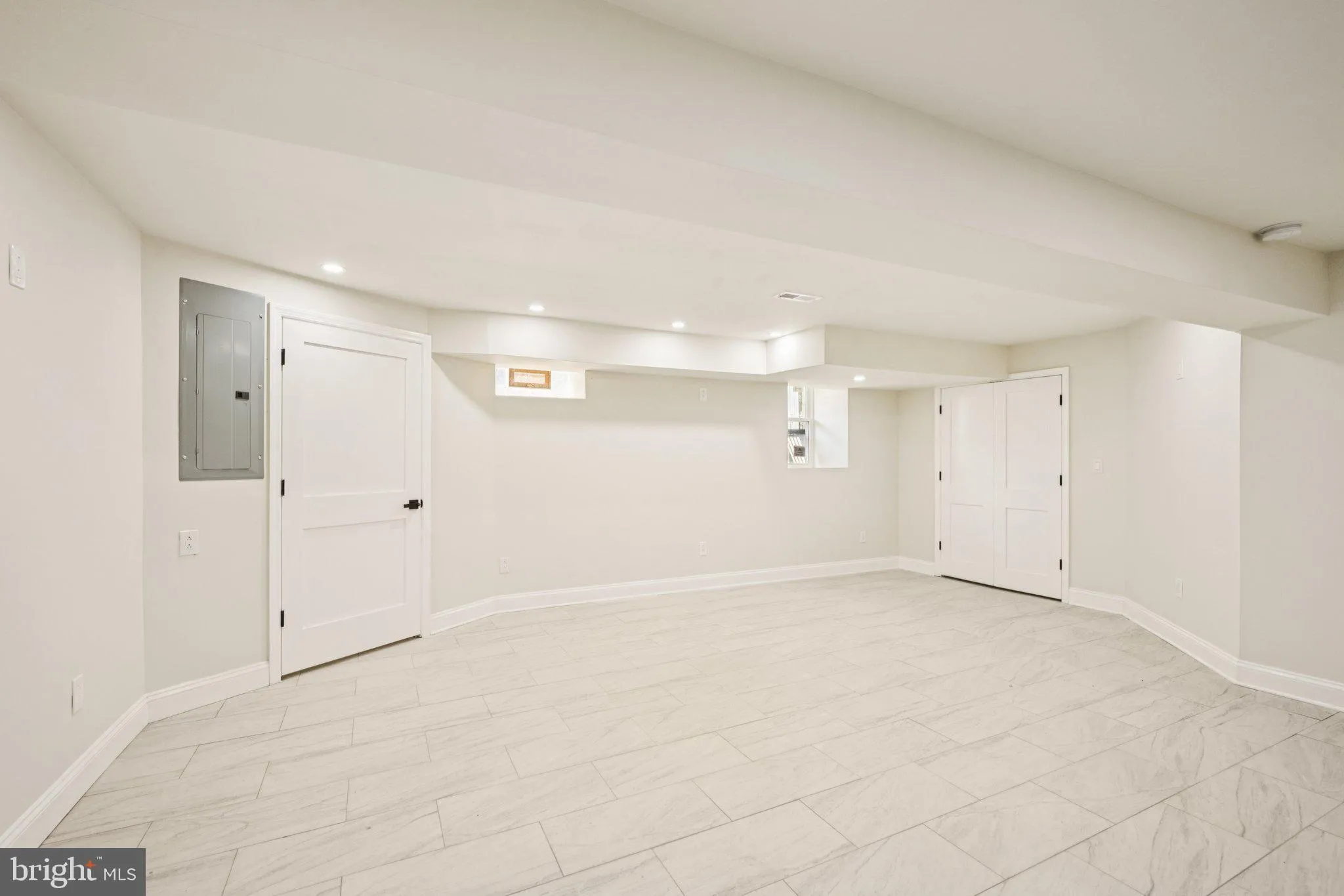 Aldan, Pennsylvania 19018, United States, 4 Bedrooms Bedrooms, ,5 BathroomsBathrooms,Residential,Active,137773