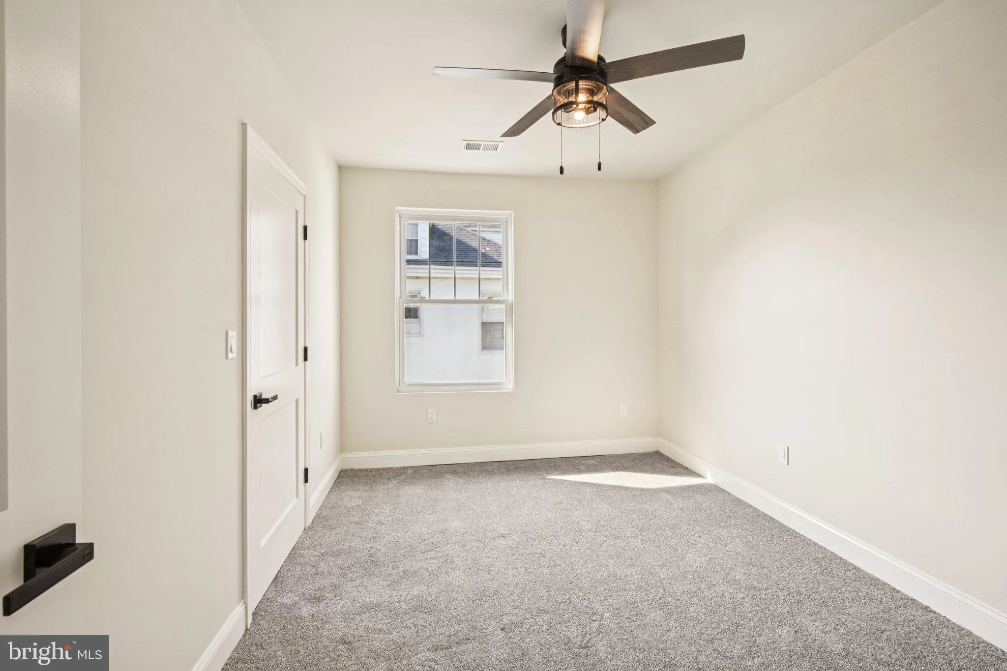 Aldan, Pennsylvania 19018, United States, 4 Bedrooms Bedrooms, ,5 BathroomsBathrooms,Residential,Active,137773