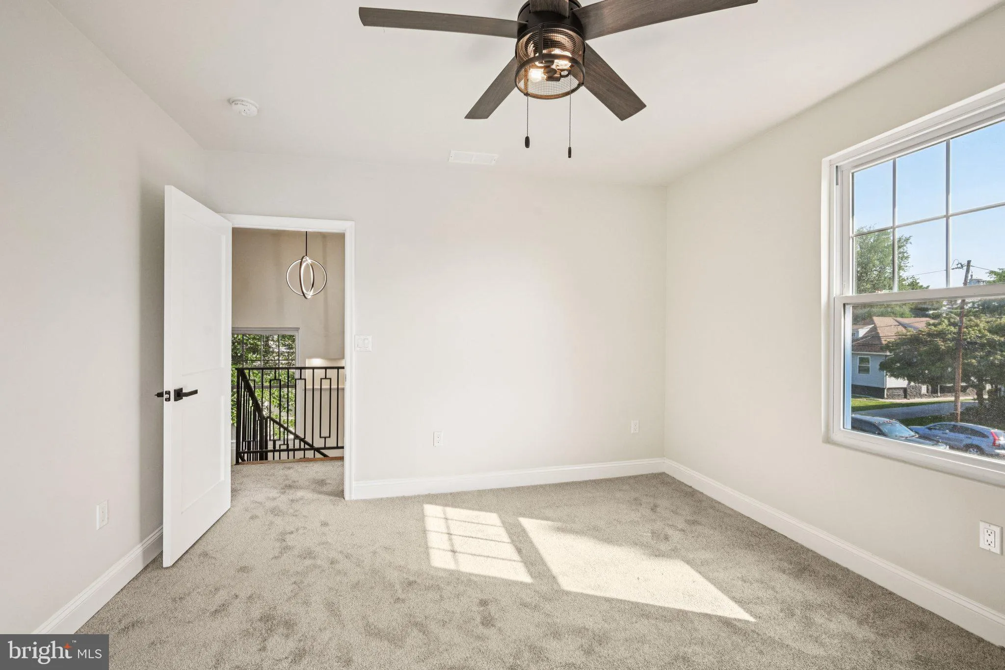 Aldan, Pennsylvania 19018, United States, 4 Bedrooms Bedrooms, ,5 BathroomsBathrooms,Residential,Active,137773