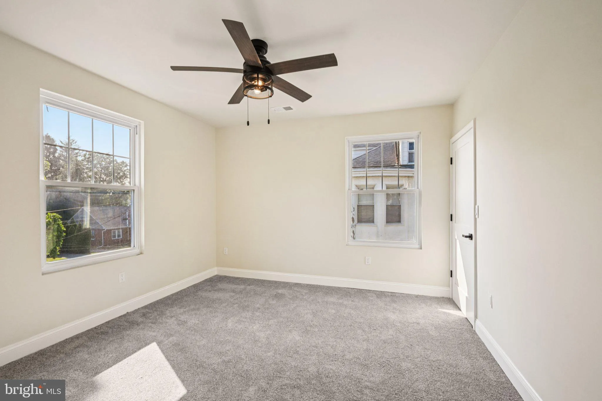 Aldan, Pennsylvania 19018, United States, 4 Bedrooms Bedrooms, ,5 BathroomsBathrooms,Residential,Active,137773