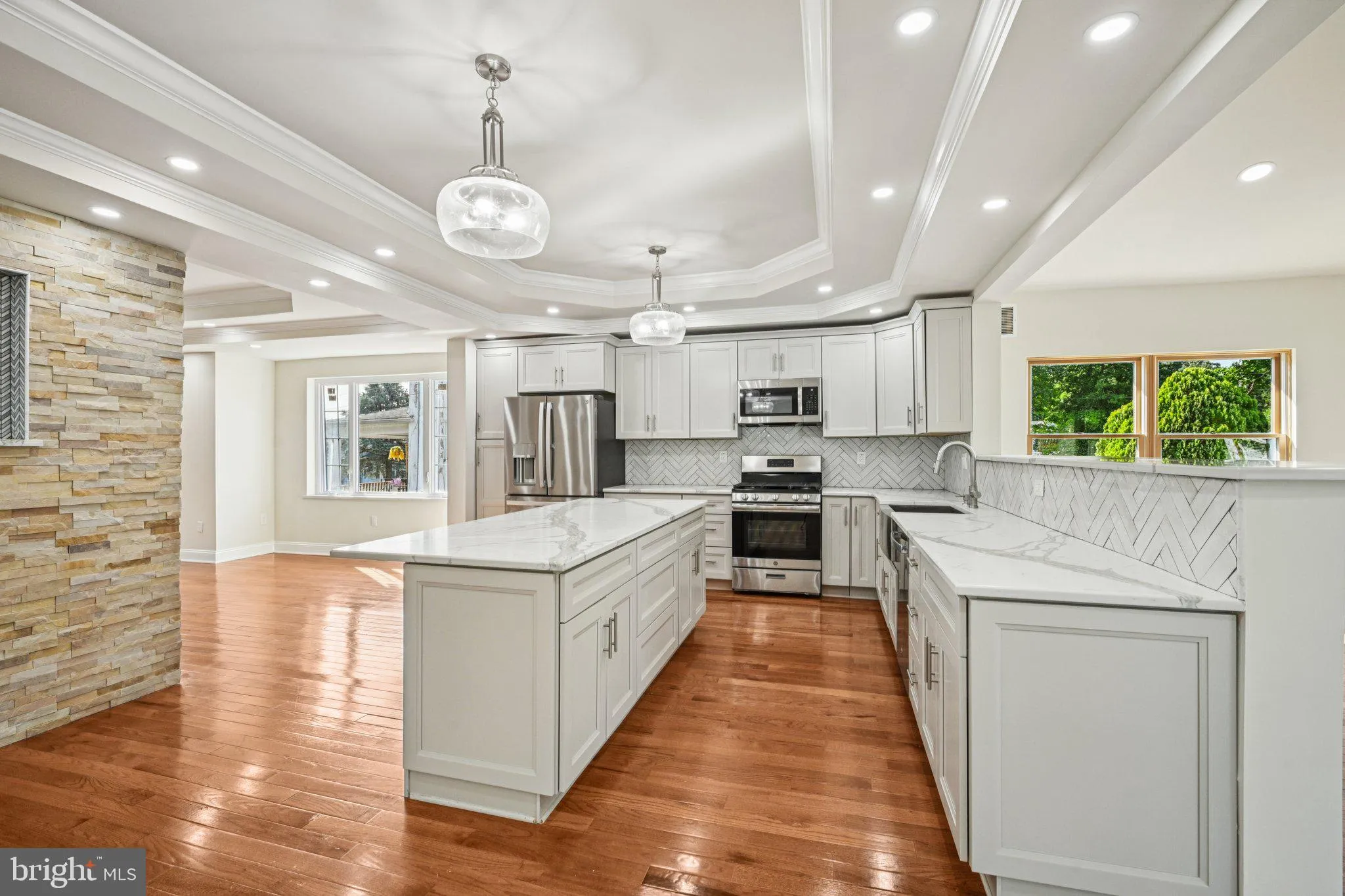 Aldan, Pennsylvania 19018, United States, 4 Bedrooms Bedrooms, ,5 BathroomsBathrooms,Residential,Active,137773