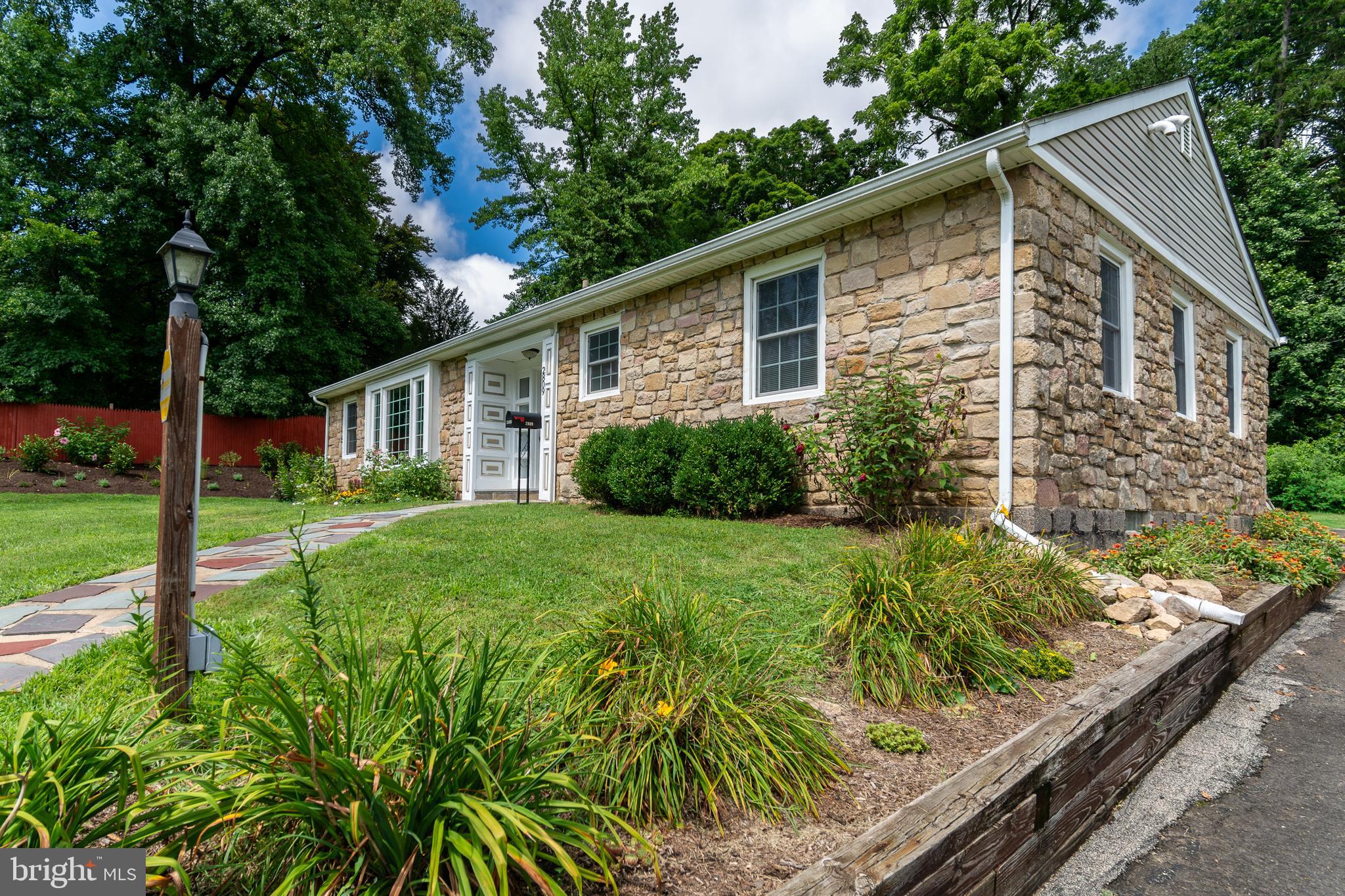 2809 W CHURCH ROAD