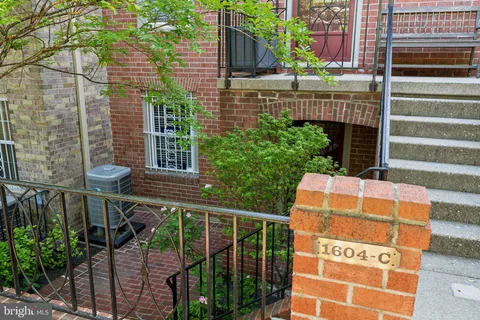 MLS: DCDC2199458