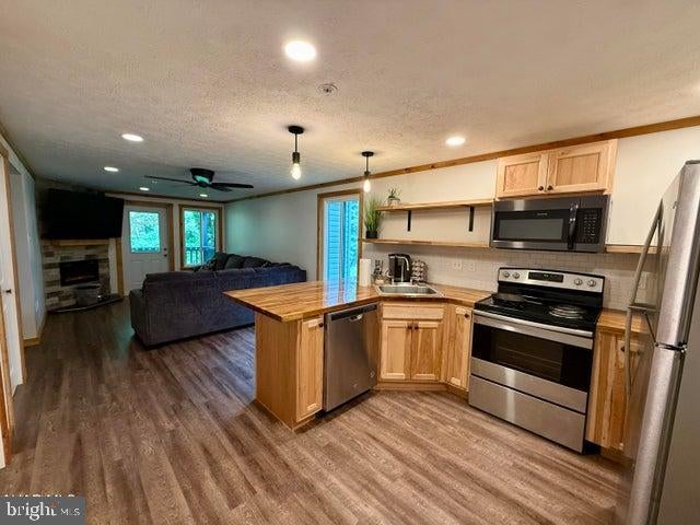 143 VALLEY POINT DEER RUN LANE E 1128