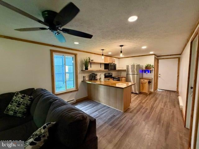 143 VALLEY POINT DEER RUN LANE E 1128
