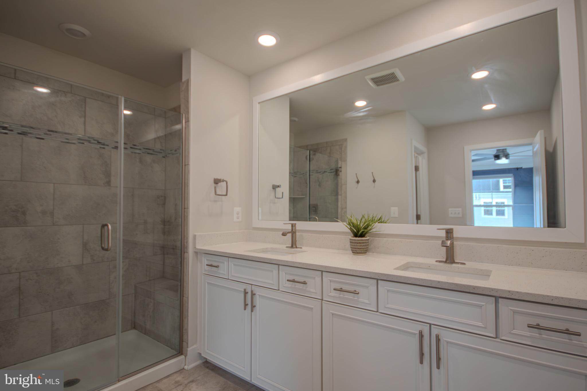 SEA OAKS VILLAGE - Residential