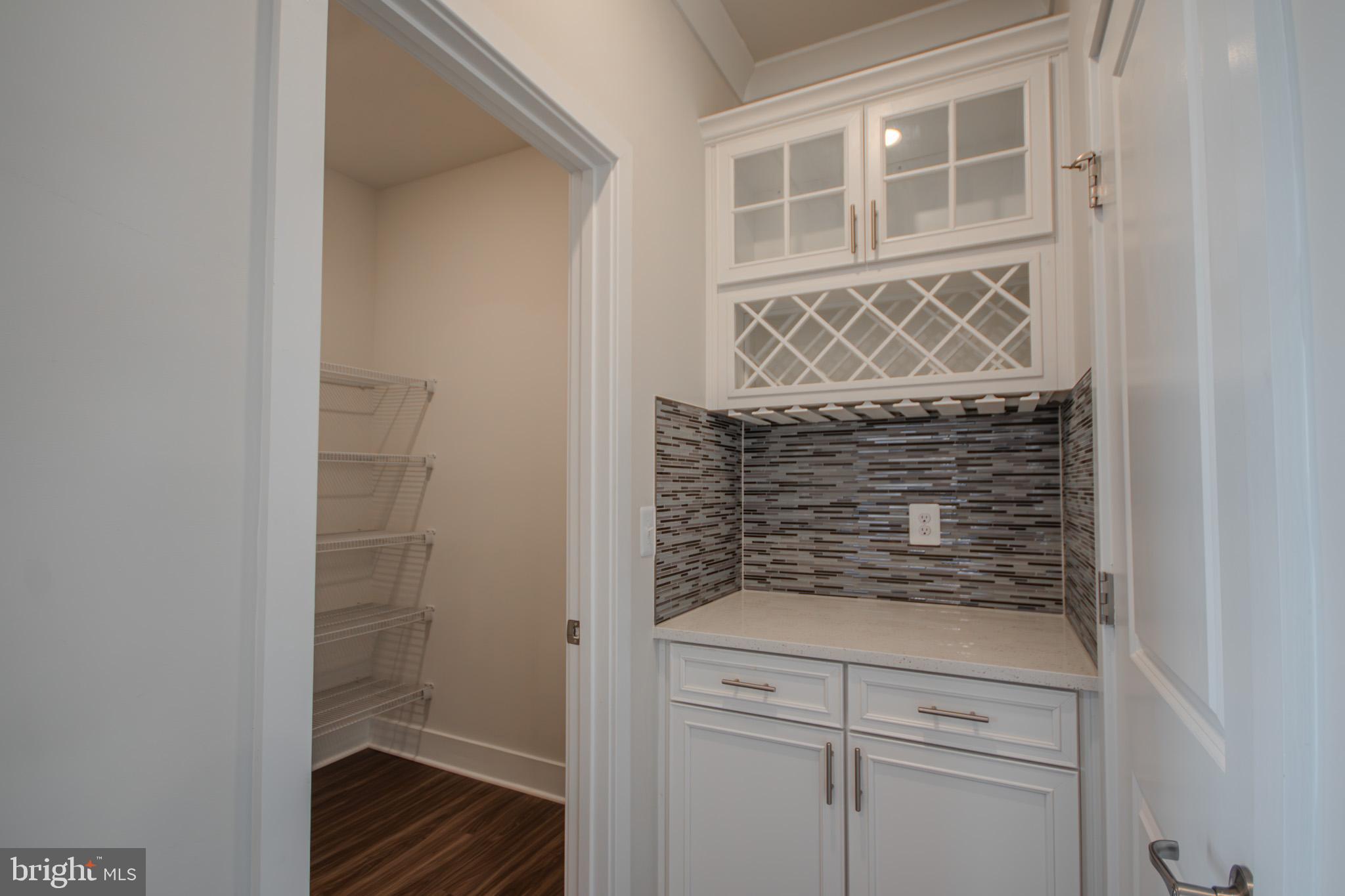 SEA OAKS VILLAGE - Residential