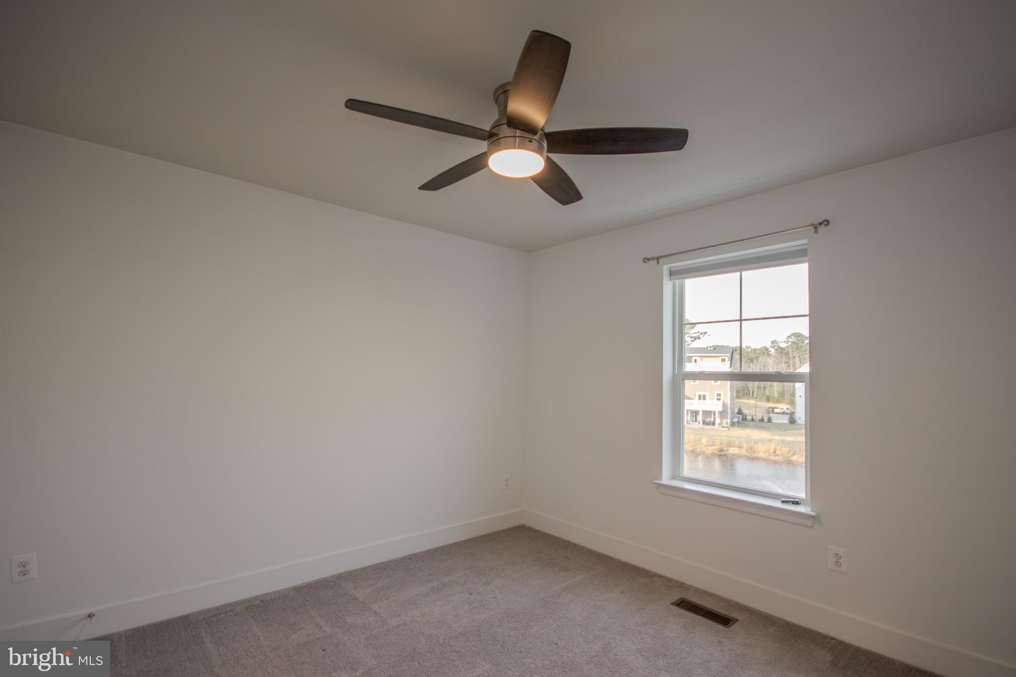 SEA OAKS VILLAGE - Residential