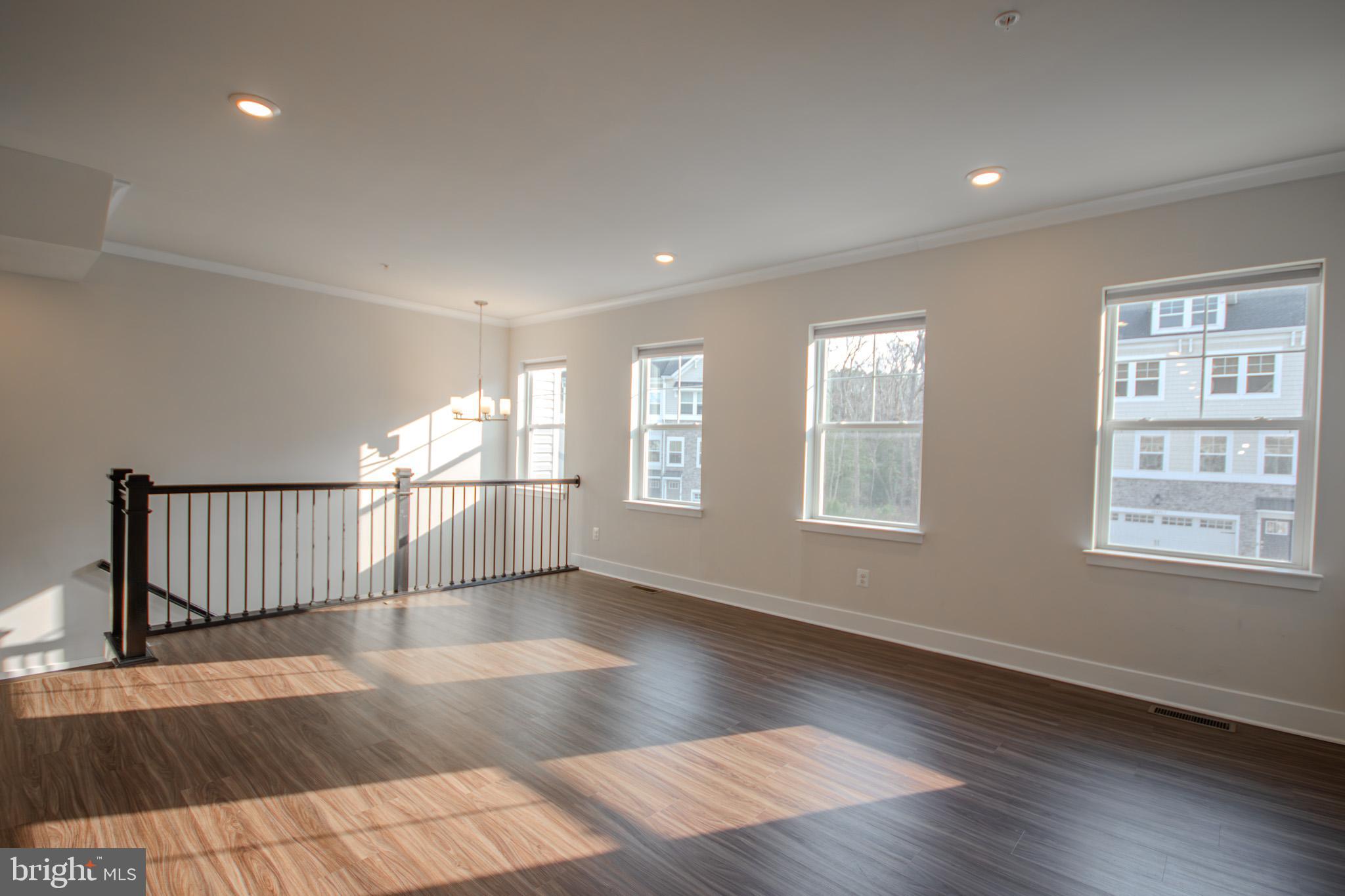 SEA OAKS VILLAGE - Residential