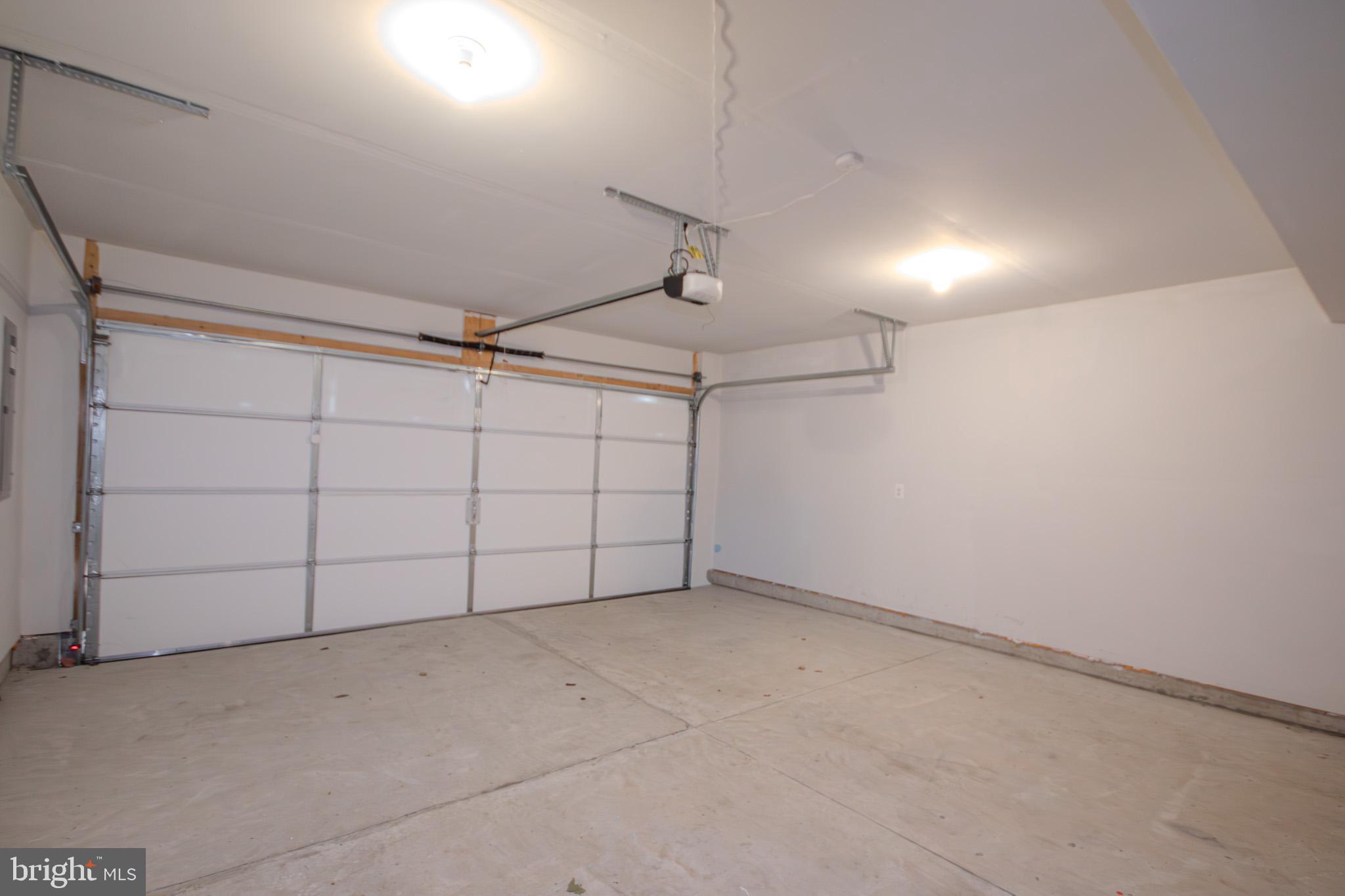 SEA OAKS VILLAGE - Residential