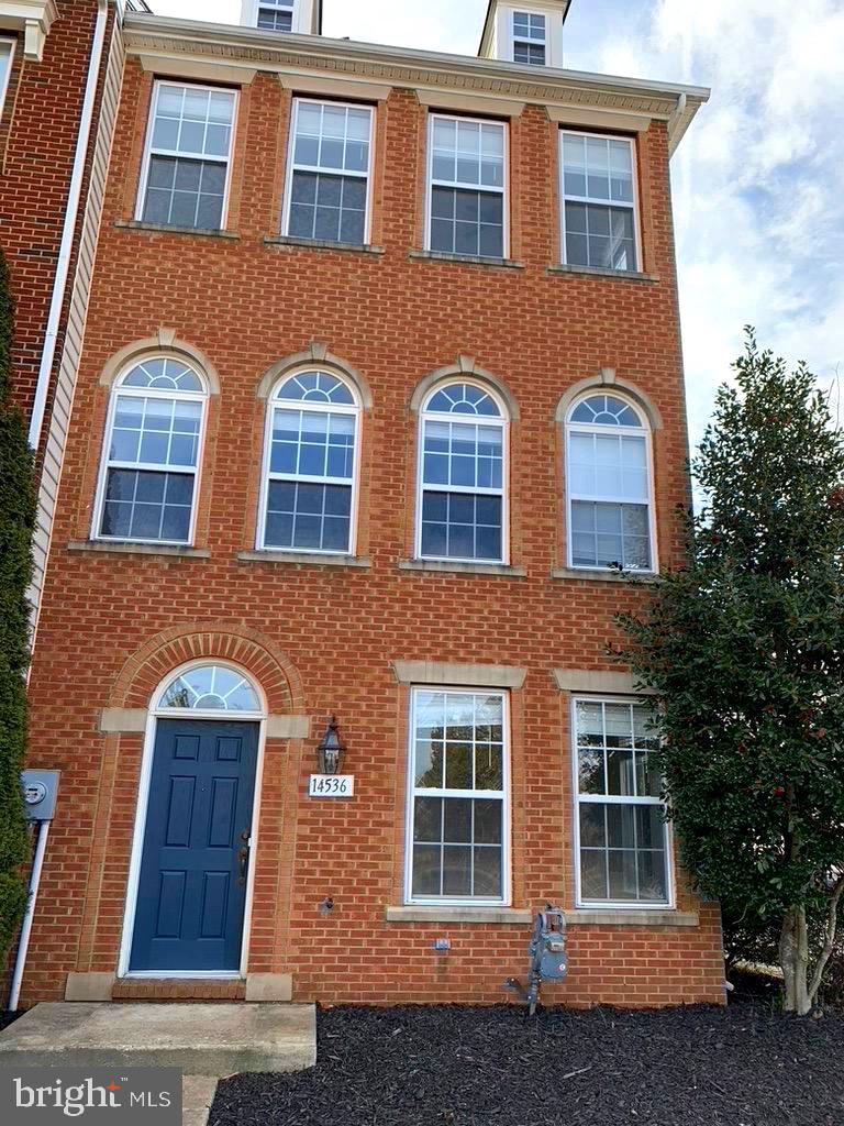 VILLAGE PLACE AT GAINESVILLE - Residential