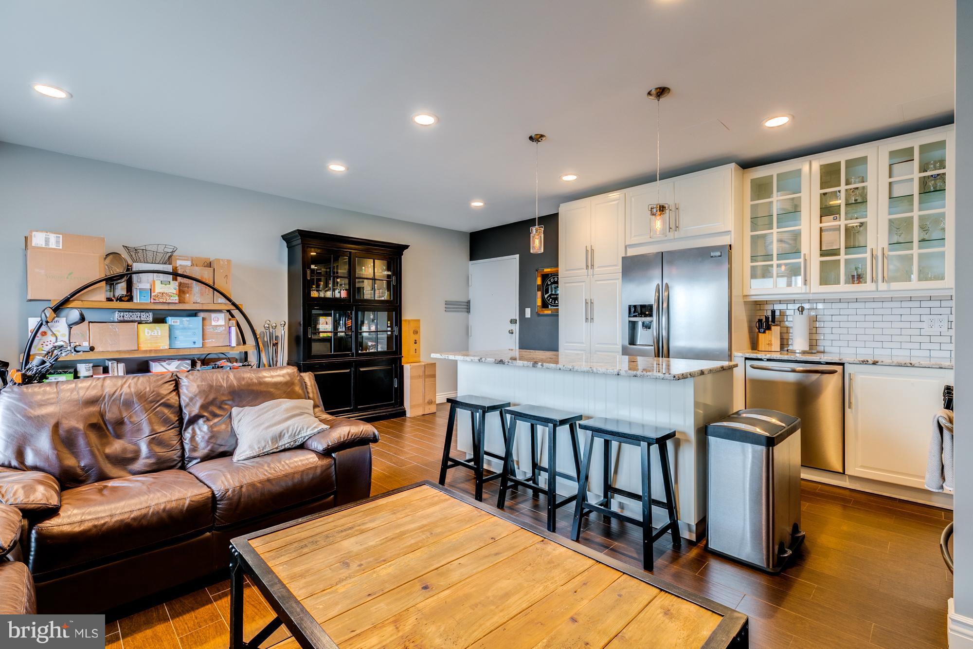 CLEVELAND HOUSE - Residential Lease