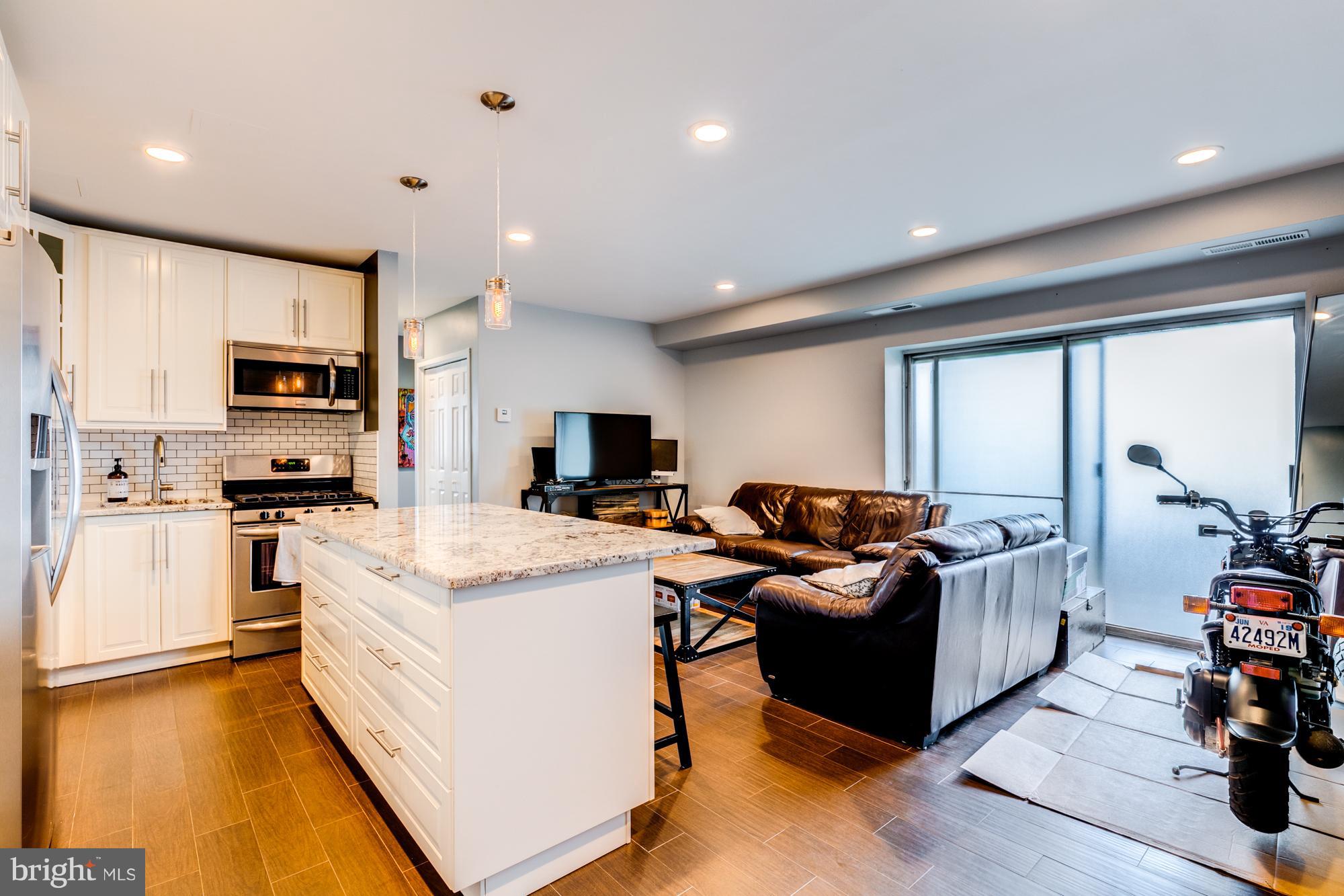 CLEVELAND HOUSE - Residential Lease