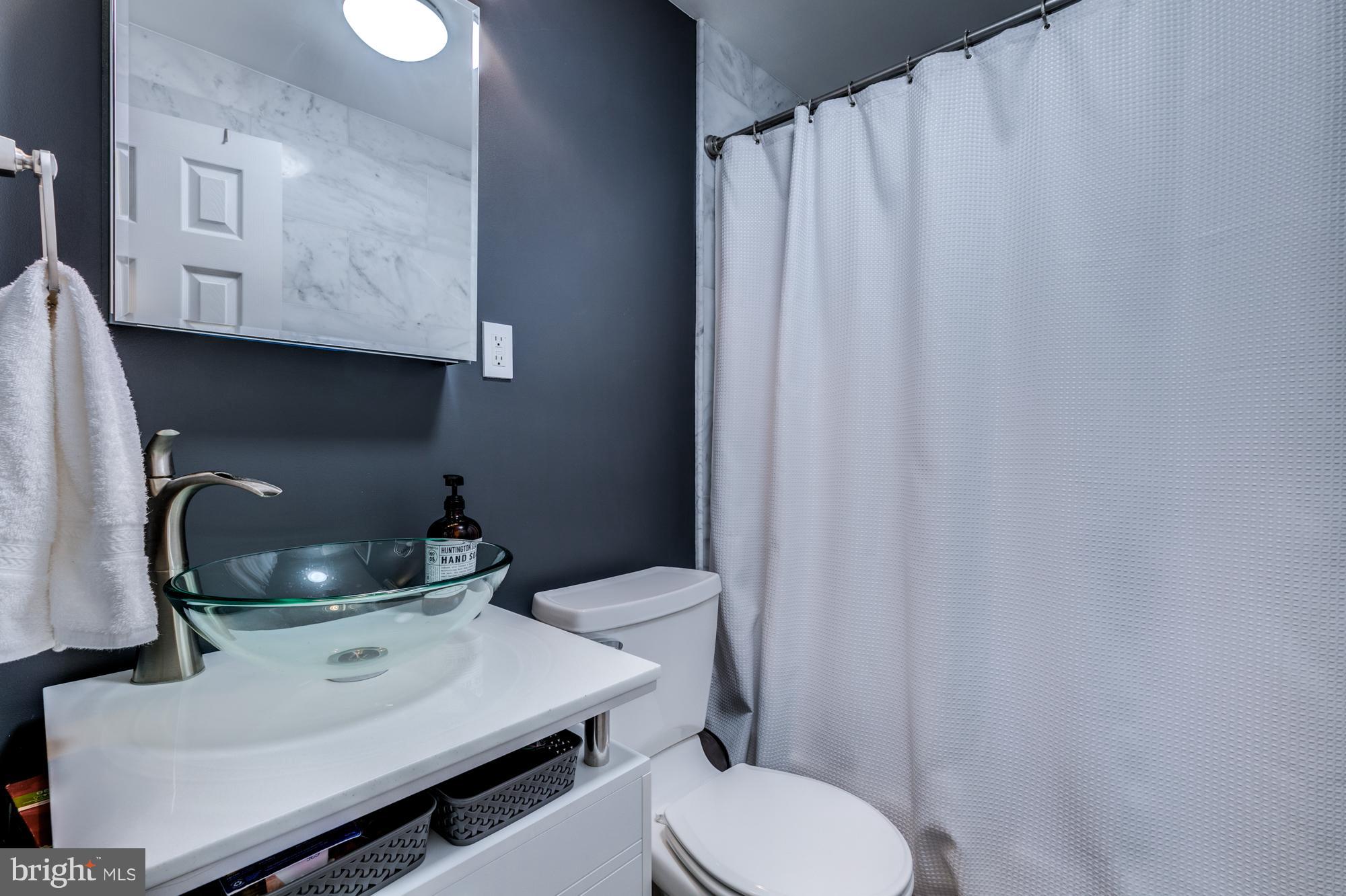 CLEVELAND HOUSE - Residential Lease