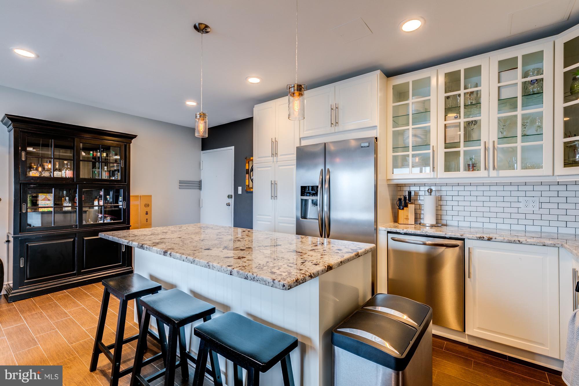 CLEVELAND HOUSE - Residential Lease